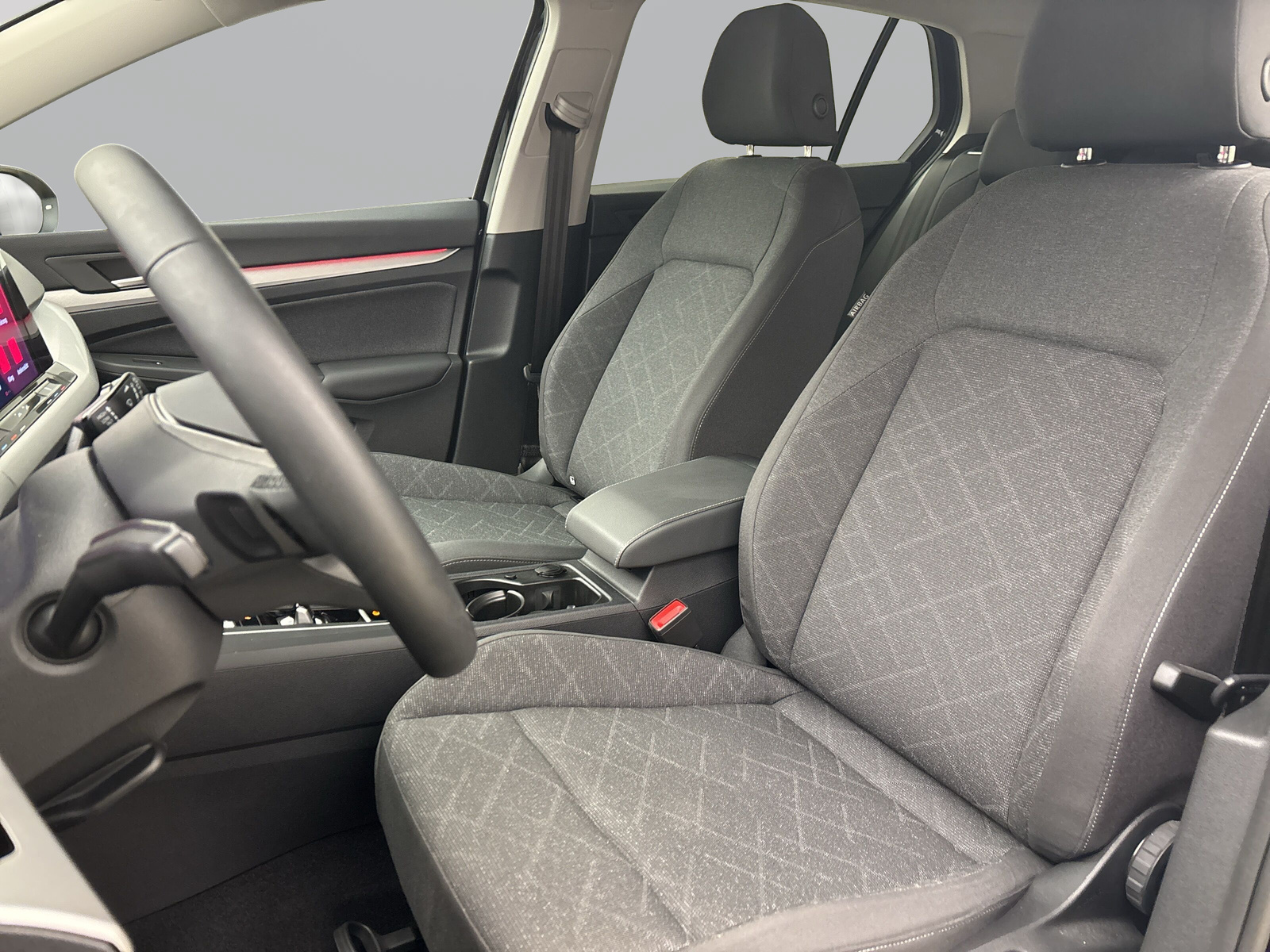 Volkswagen Golf 2.0 TDI DSG LIFE NAVI ACC PDC KAMERA