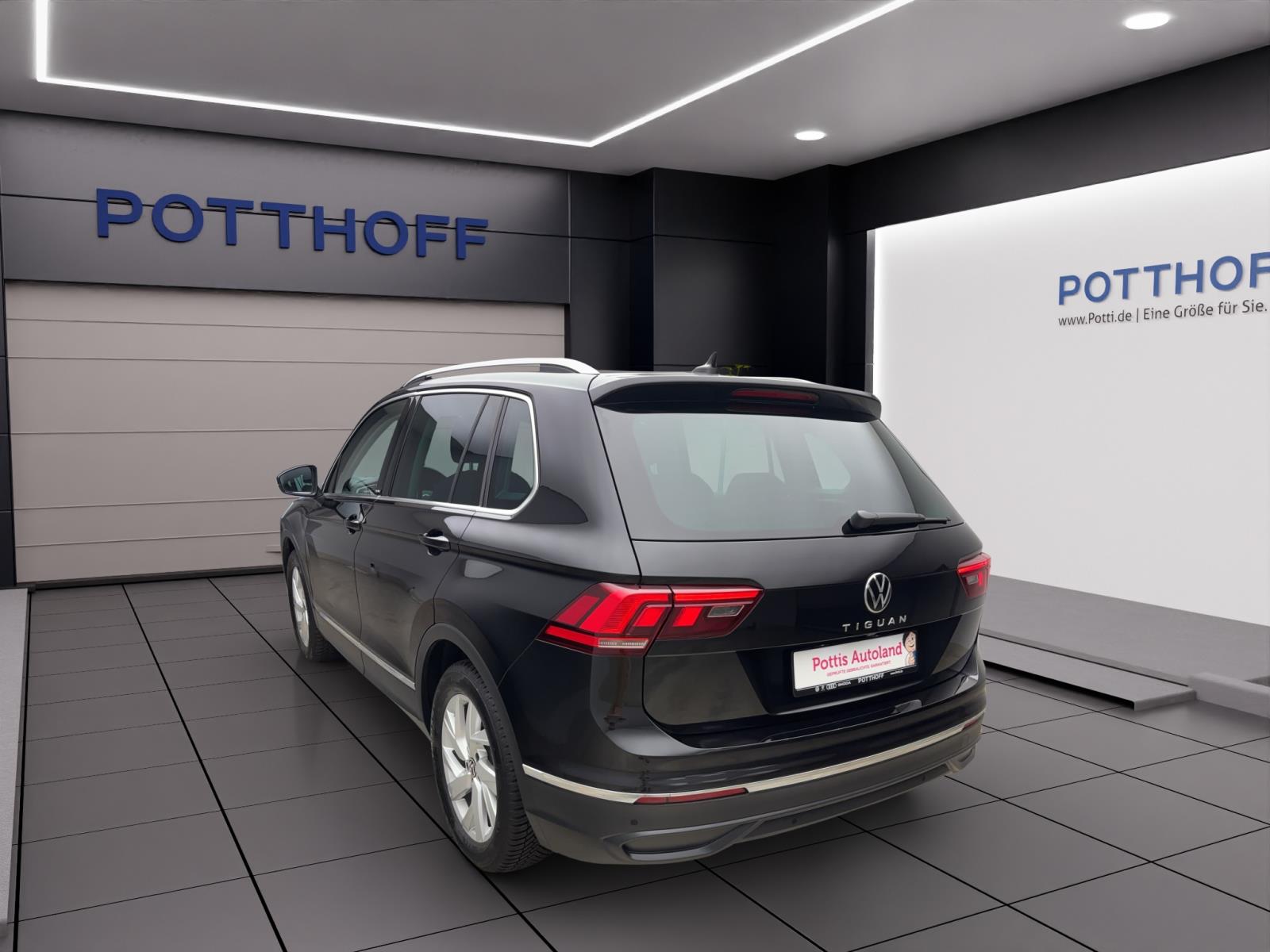 Volkswagen Tiguan 1.5 TSI MOVE NAVI ACC KAMERA PDC