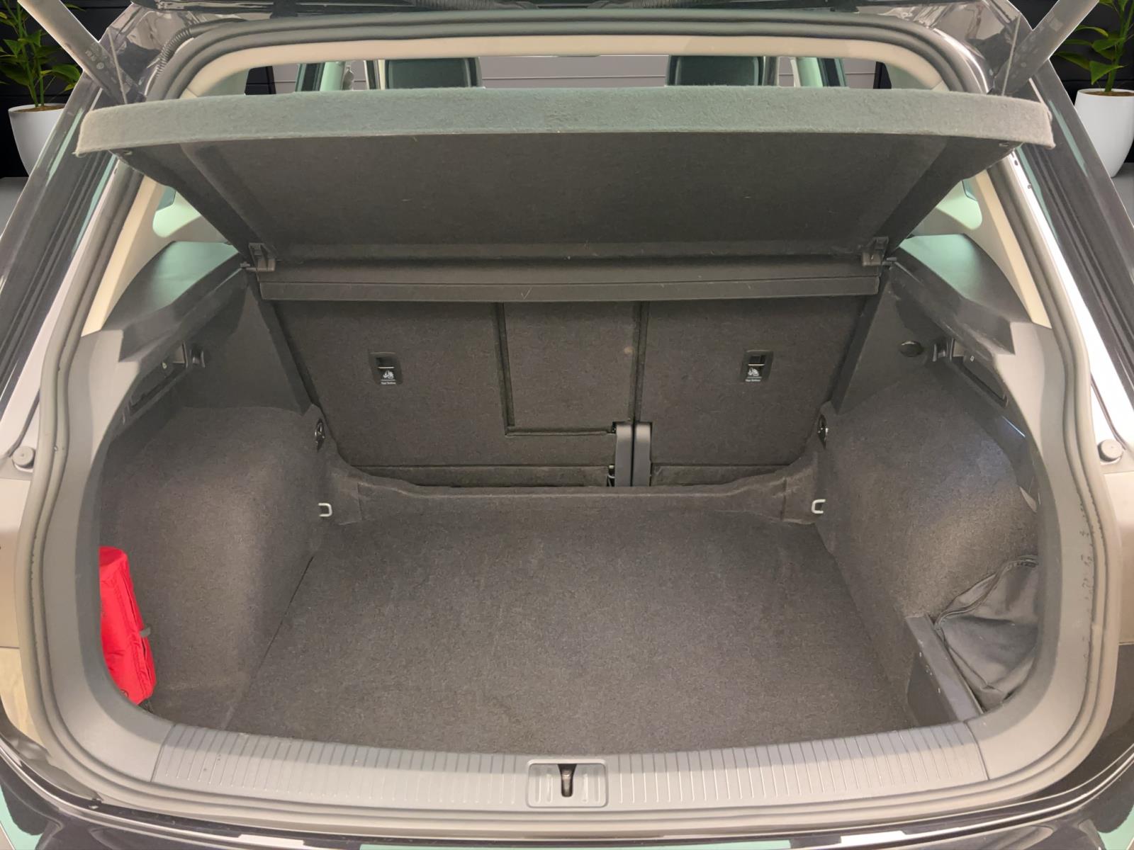 Volkswagen Tiguan 1.5 TSI MOVE NAVI ACC KAMERA PDC