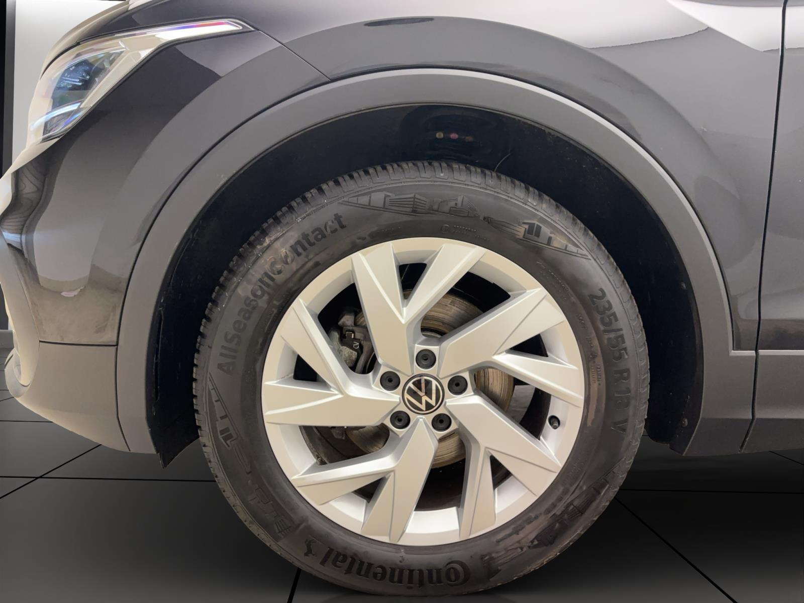 Volkswagen Tiguan 1.5 TSI MOVE NAVI ACC KAMERA PDC