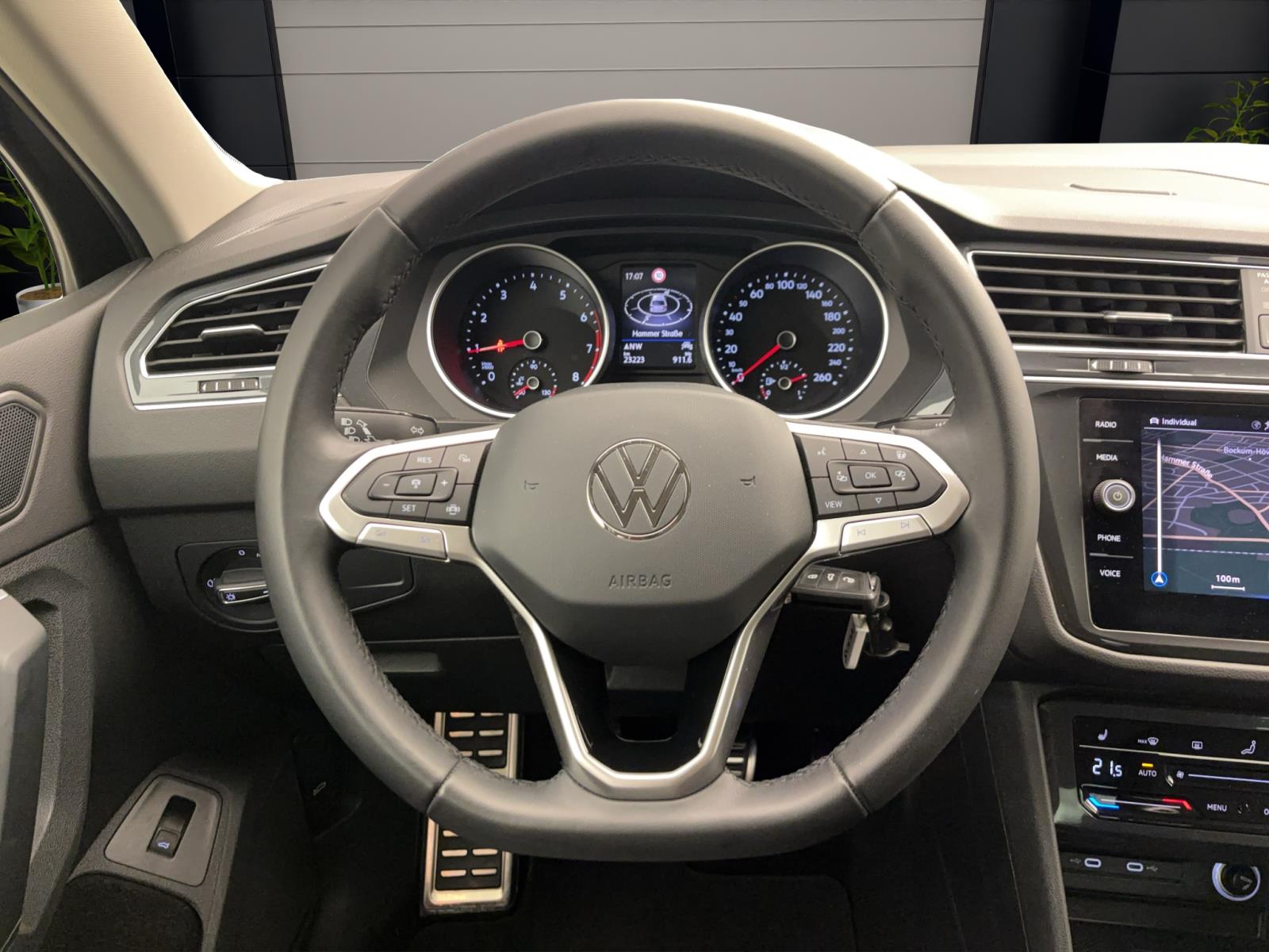 Volkswagen Tiguan 1.5 TSI MOVE NAVI ACC KAMERA PDC