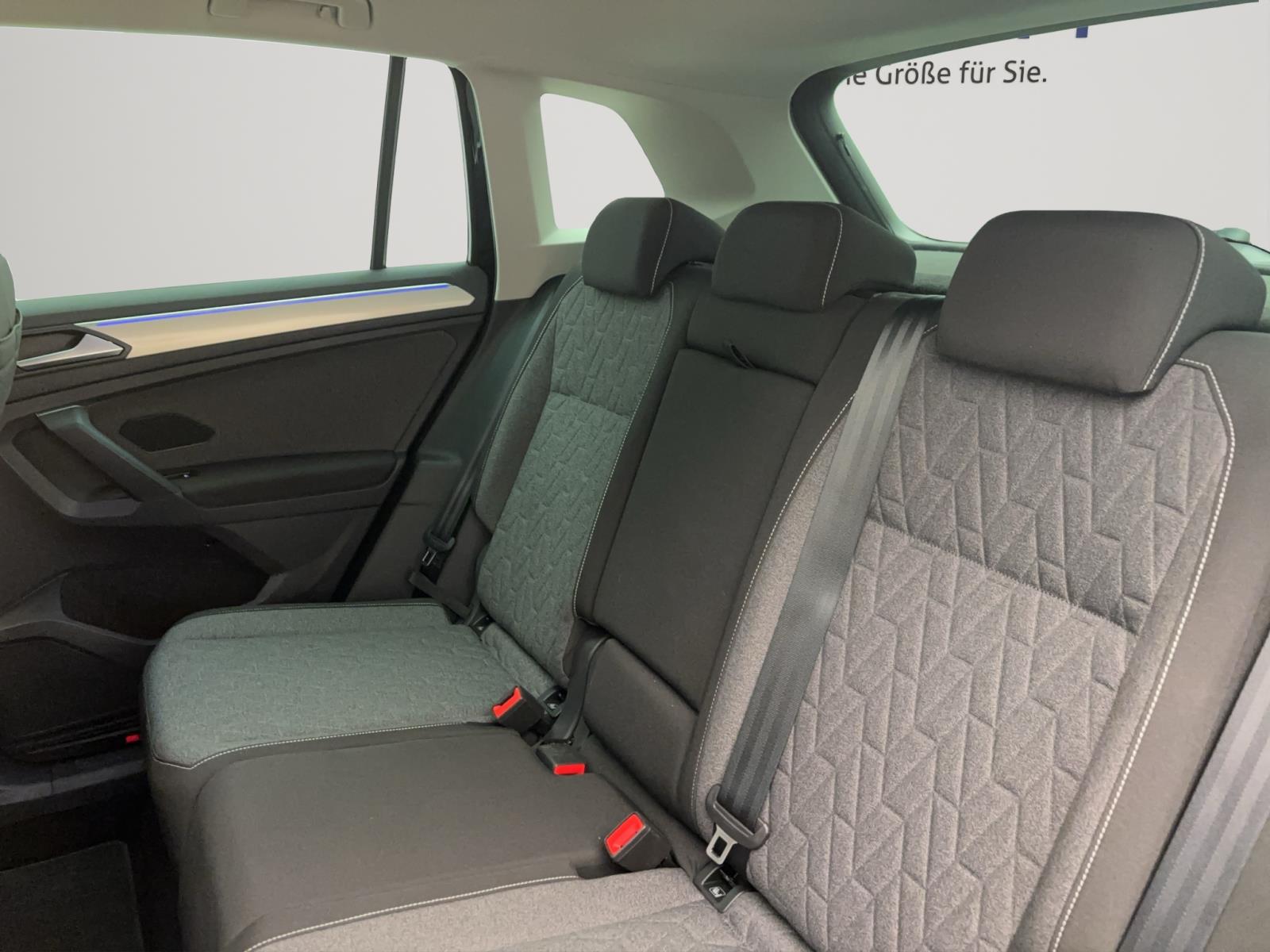 Volkswagen Tiguan 1.5 TSI MOVE NAVI ACC KAMERA PDC
