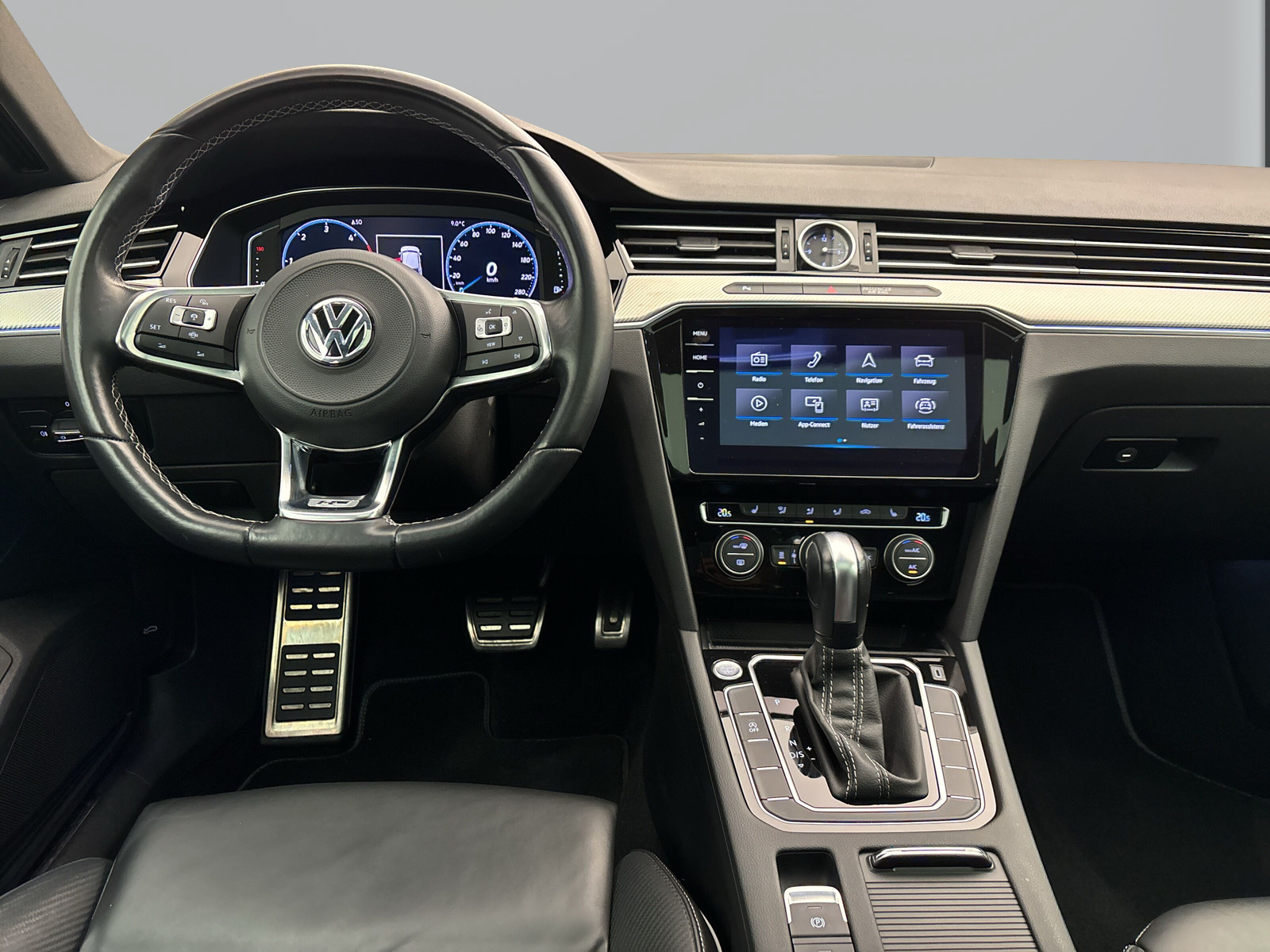 Volkswagen Arteon 2.0 TDI DSG R-LINE STANDHZG PANO ACC