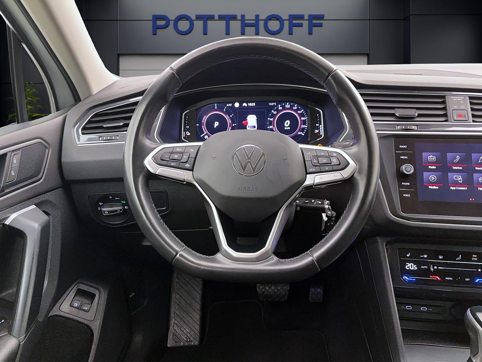 Volkswagen Tiguan 1.4 TSI eHybrid DSG ELEGANCE ACC IQ.LIGHT PDC