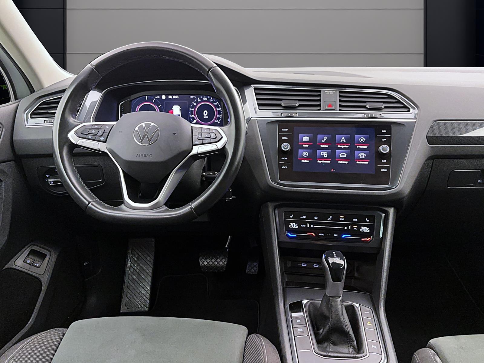 Volkswagen Tiguan 1.4 TSI eHybrid DSG ELEGANCE ACC IQ.LIGHT PDC