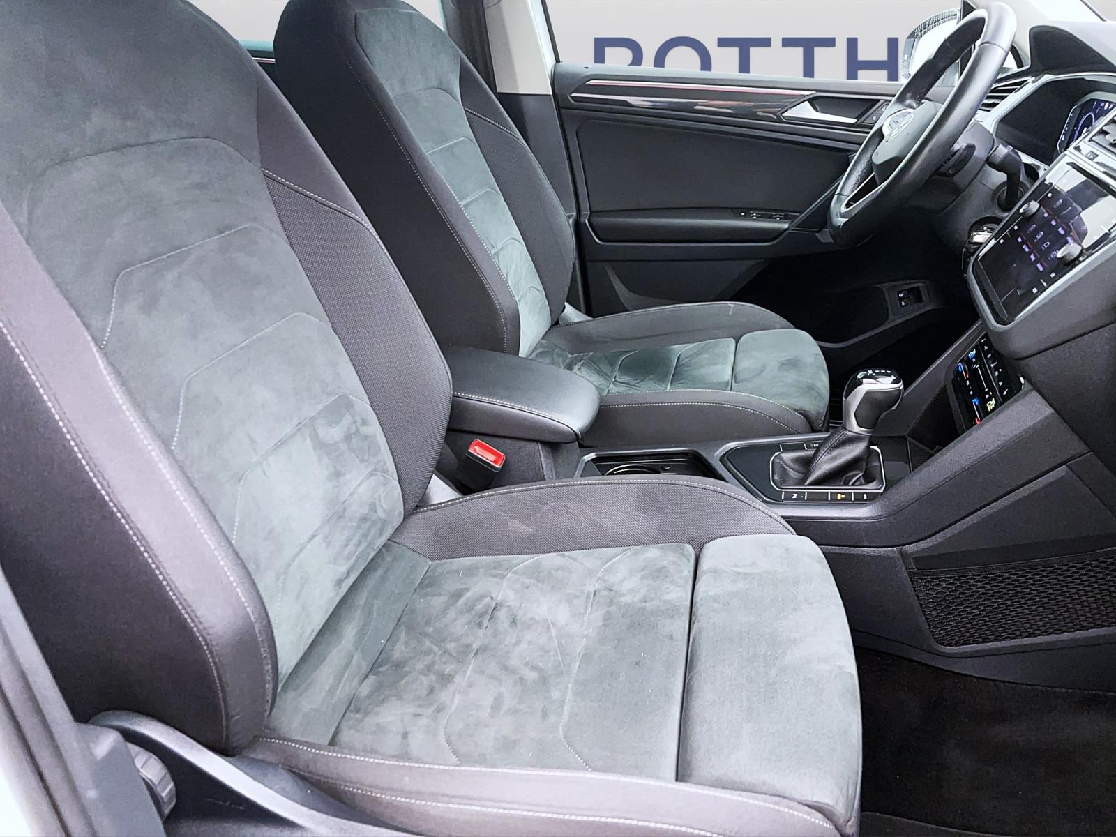 Volkswagen Tiguan 1.4 TSI eHybrid DSG ELEGANCE ACC IQ.LIGHT PDC
