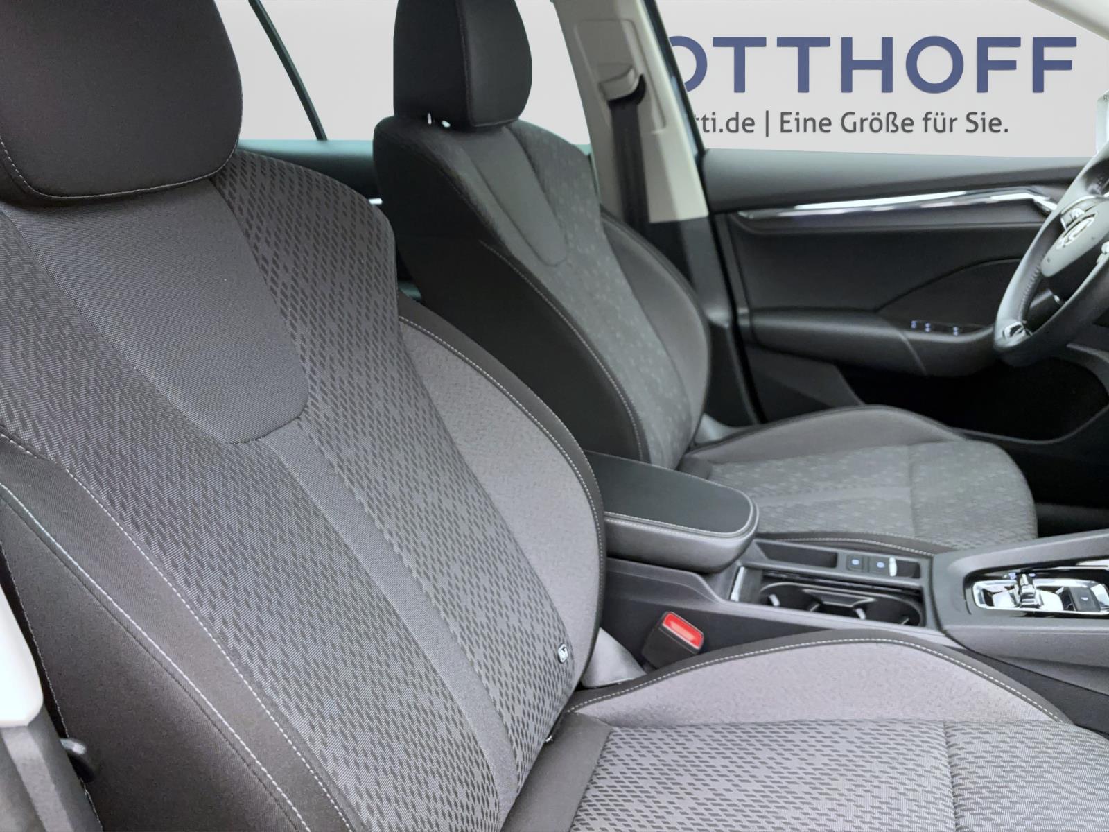 Skoda Octavia Combi 2.0 TDI DSG First Edition AHK PDC LED Canton Navi