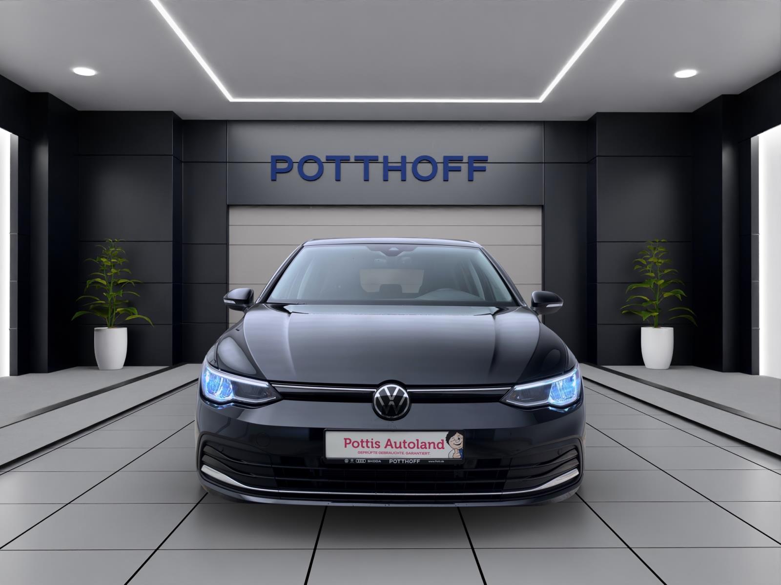 Volkswagen Golf 1.5 TSI MOVE ACC PDC LED NAVI