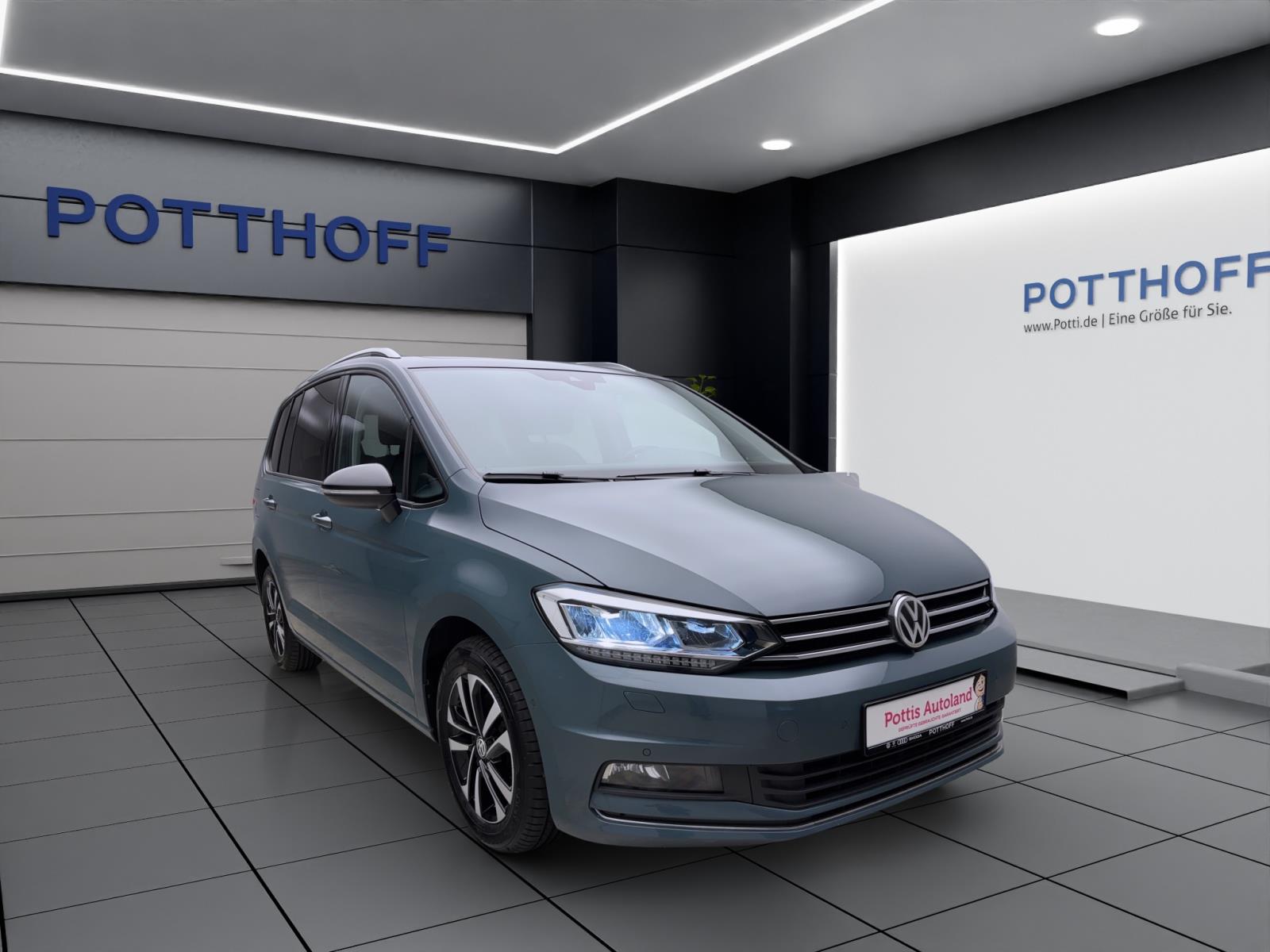 Volkswagen Touran 1.5 TSI DSG IQ.DRIVE PANO NAVI ACC PDC