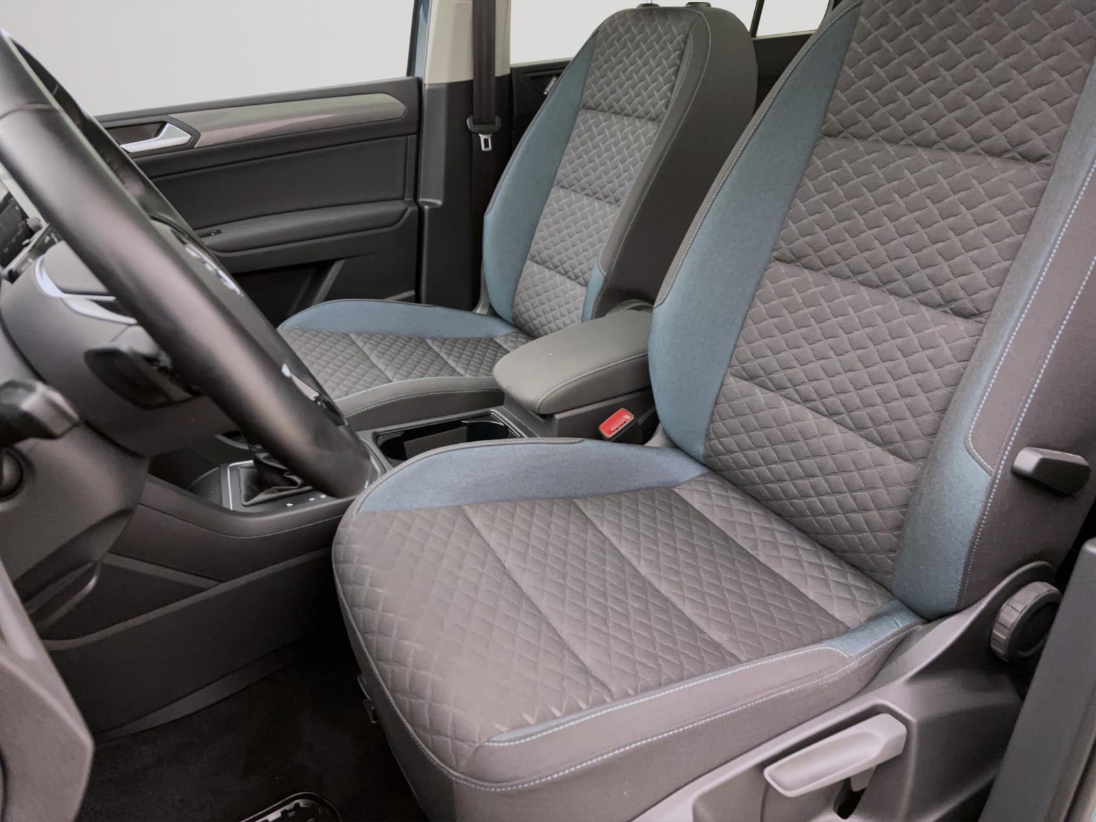 Volkswagen Touran 1.5 TSI DSG IQ.DRIVE PANO NAVI ACC PDC