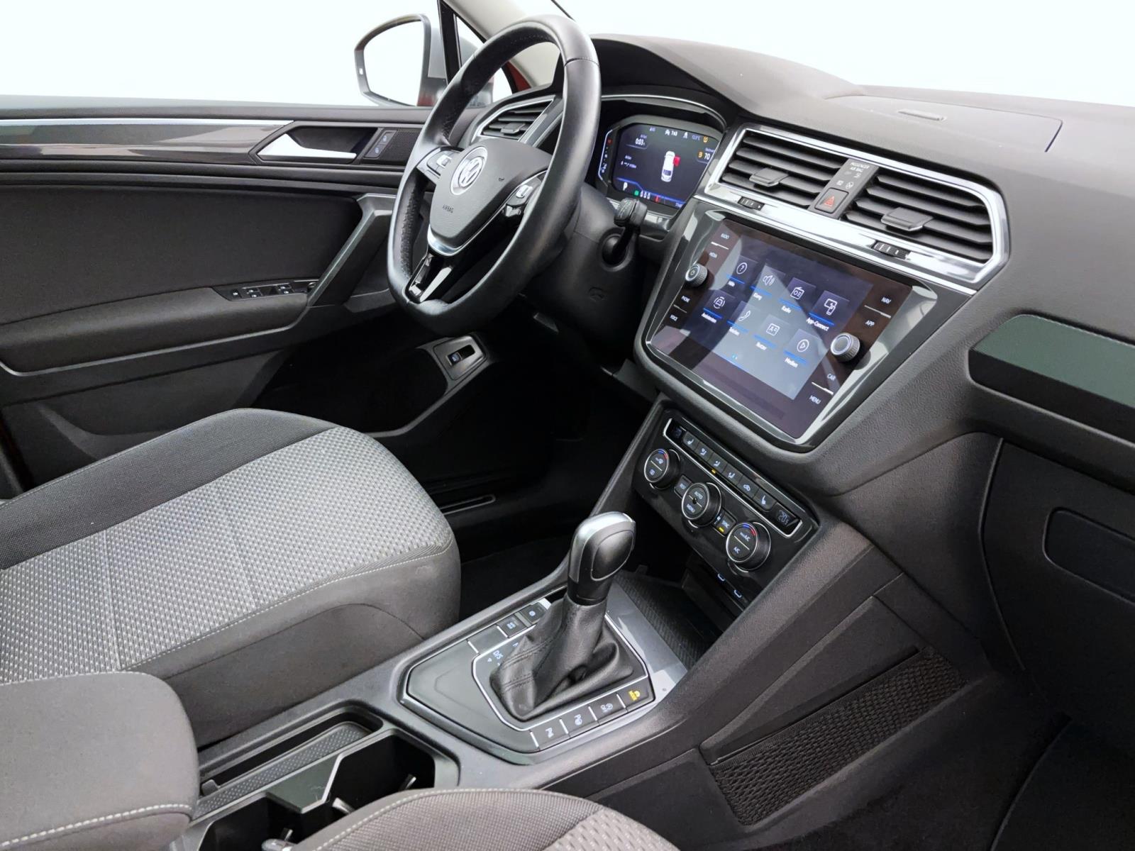Volkswagen Tiguan Allspace 2.0 TDI DSG COMFORTLINE PANO NAVI ACC DCC