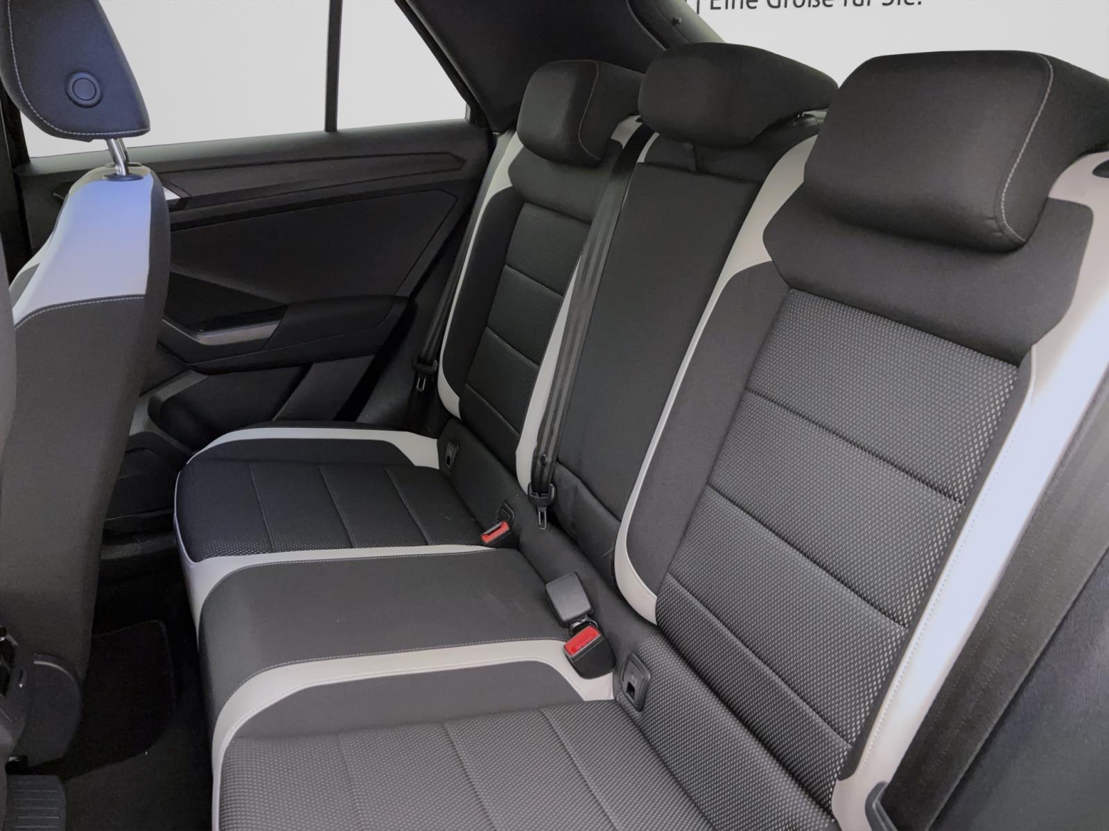 Volkswagen T-Roc 2.0 TSI DSG Sport 4Motion LED Navi Sitzhzg LaneAssist