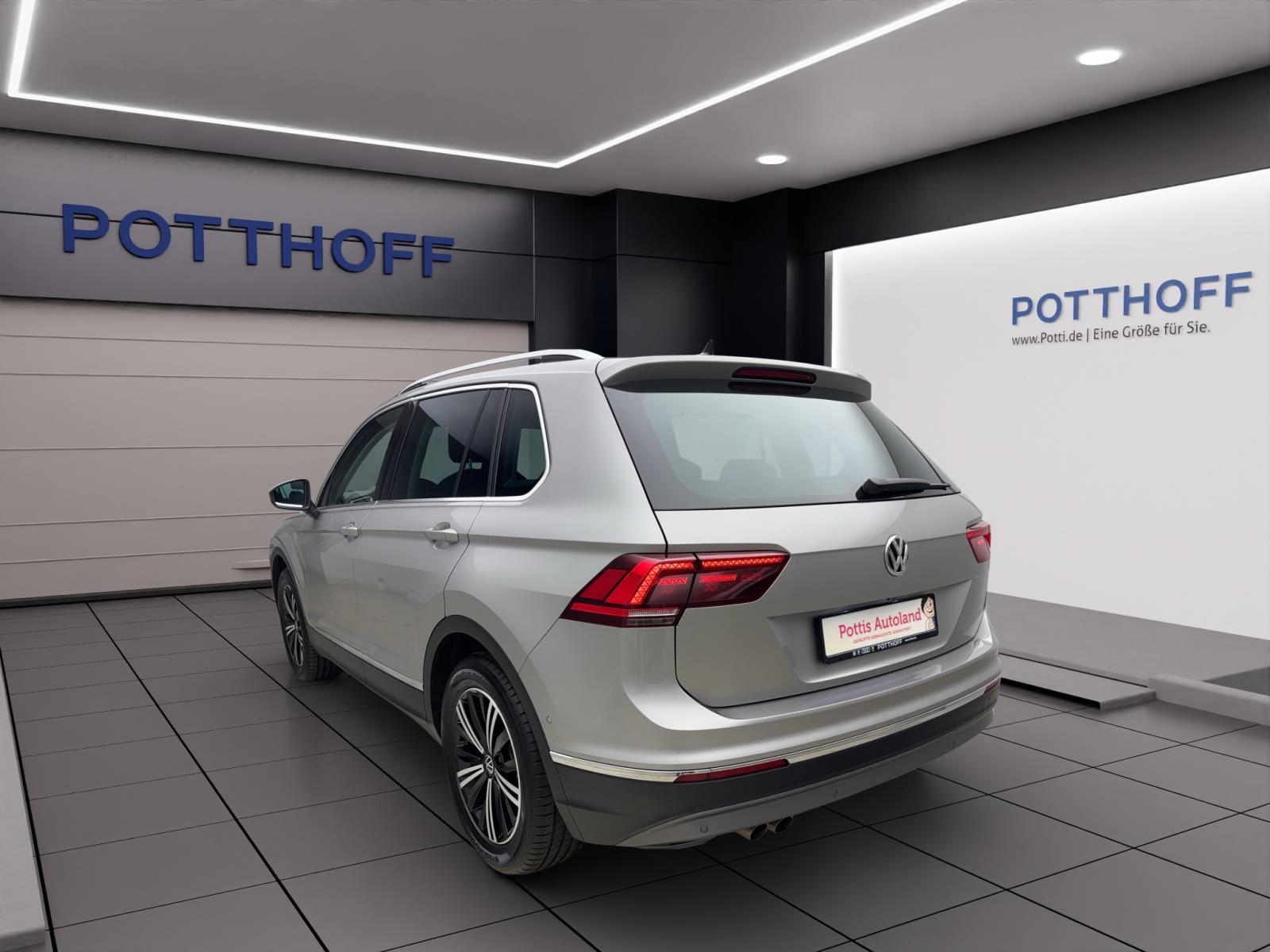 Volkswagen Tiguan 1.5 TSI DSG Highline ACC PDC Kamera LED Navi Sitzhzg