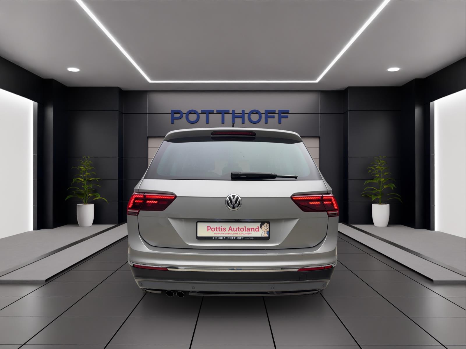 Volkswagen Tiguan 1.5 TSI DSG Highline ACC PDC Kamera LED Navi Sitzhzg