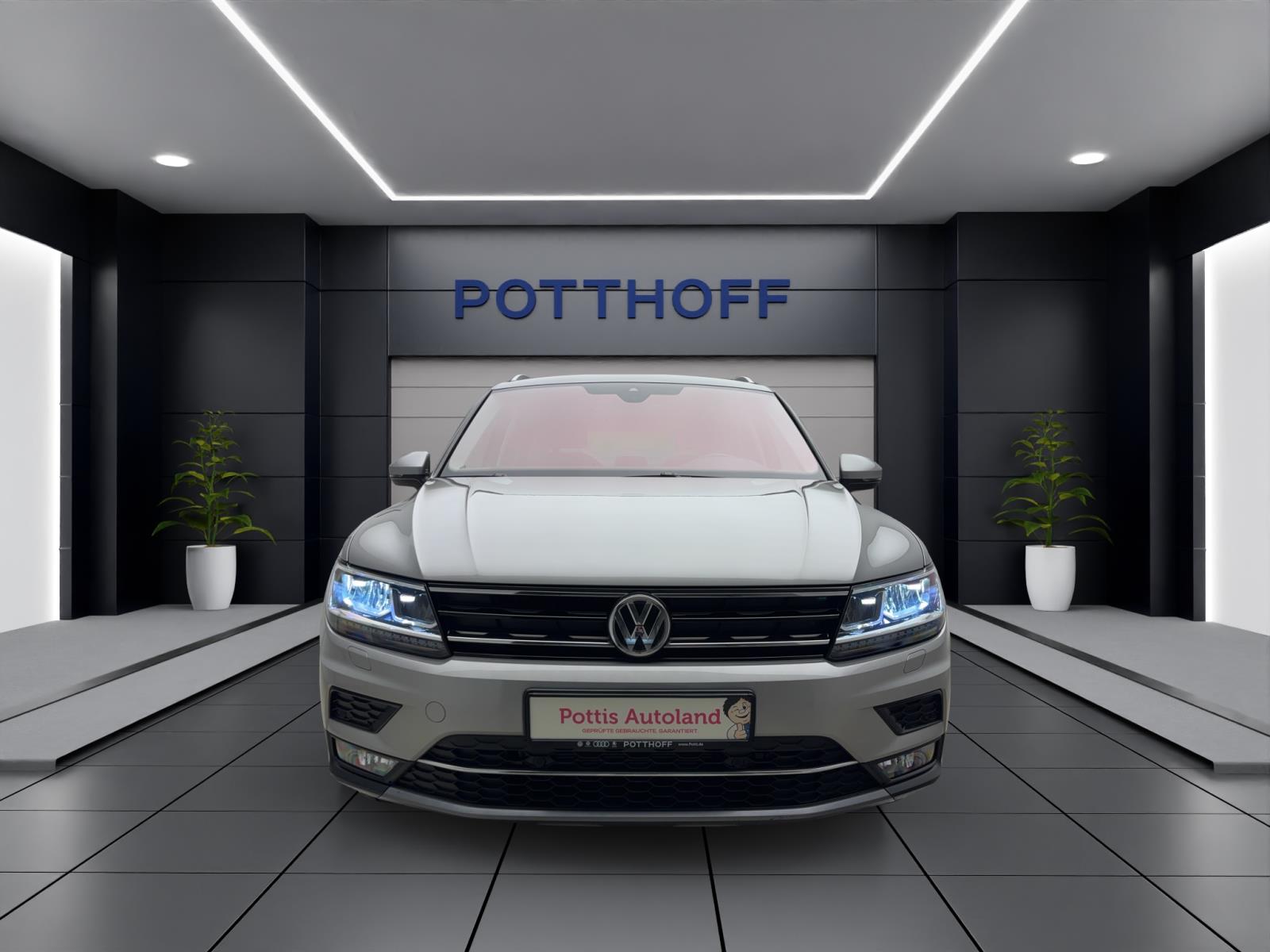 Volkswagen Tiguan 1.5 TSI DSG Highline ACC PDC Kamera LED Navi Sitzhzg