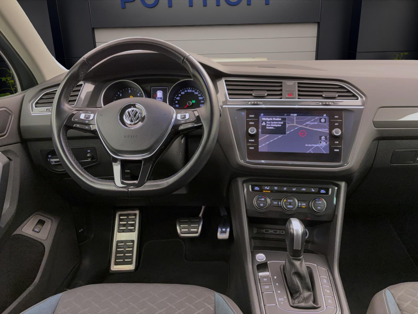 Volkswagen Tiguan 2.0 TDI DSG IQ.Drive AHK ACC Kamera LED Navi HUD Sitzhzg