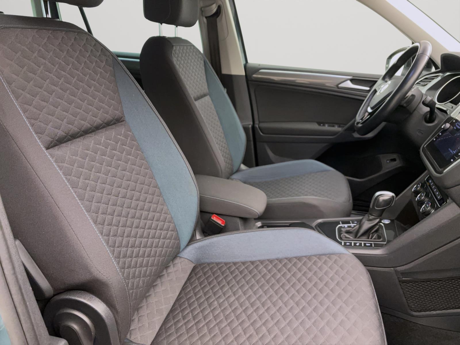 Volkswagen Tiguan 2.0 TDI DSG IQ.Drive AHK ACC Kamera LED Navi HUD Sitzhzg