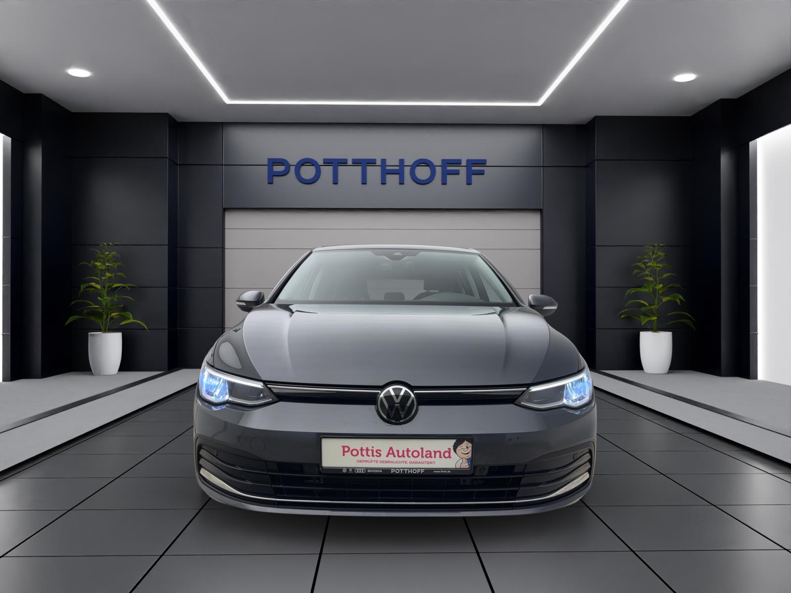 Volkswagen Golf 1.5 TSI MOVE ACC PDC LED NAVI SITZHZG