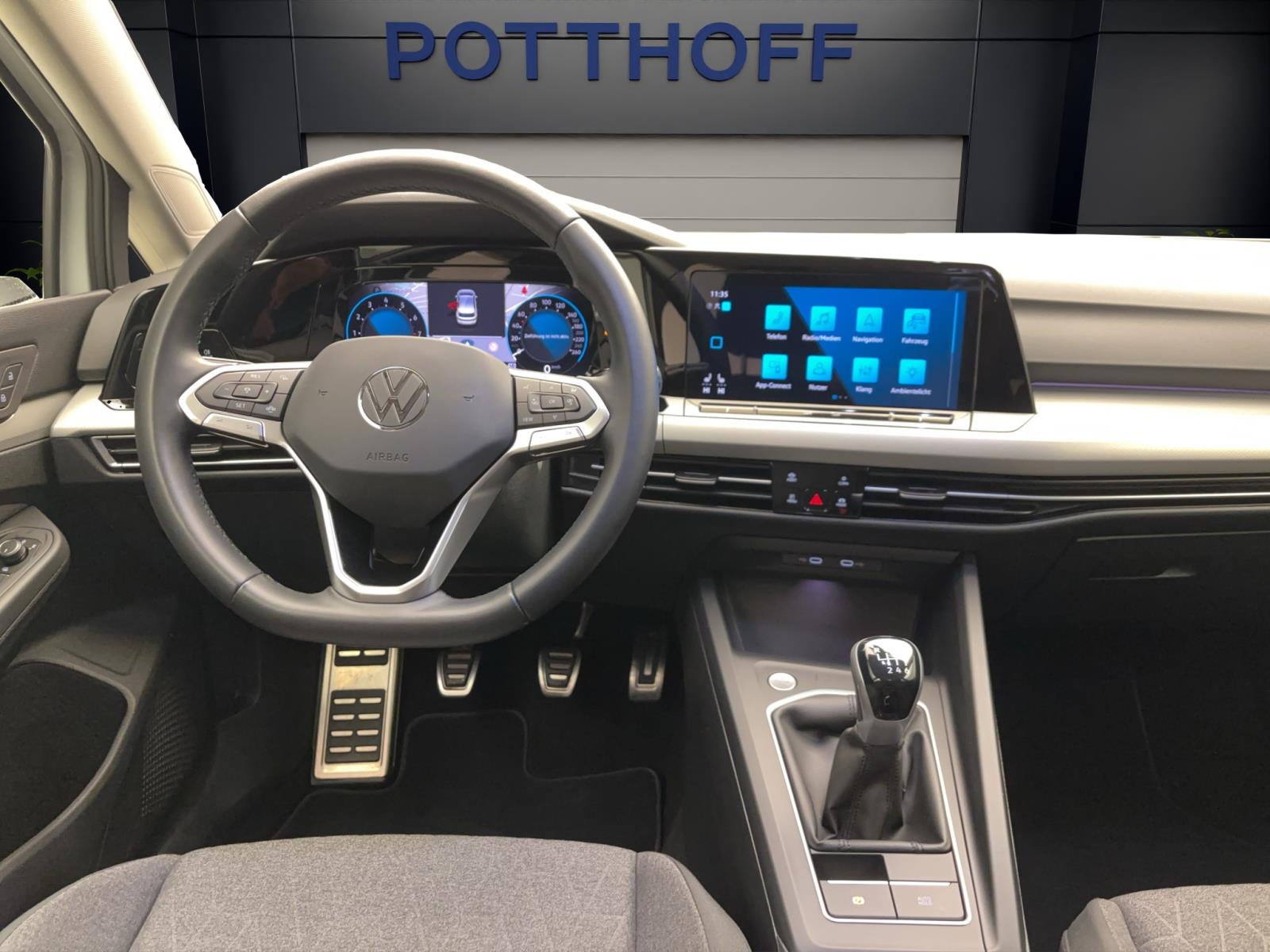 Volkswagen Golf 8 1.5 TSI Move ACC PDC LED Navi Sitzhzg