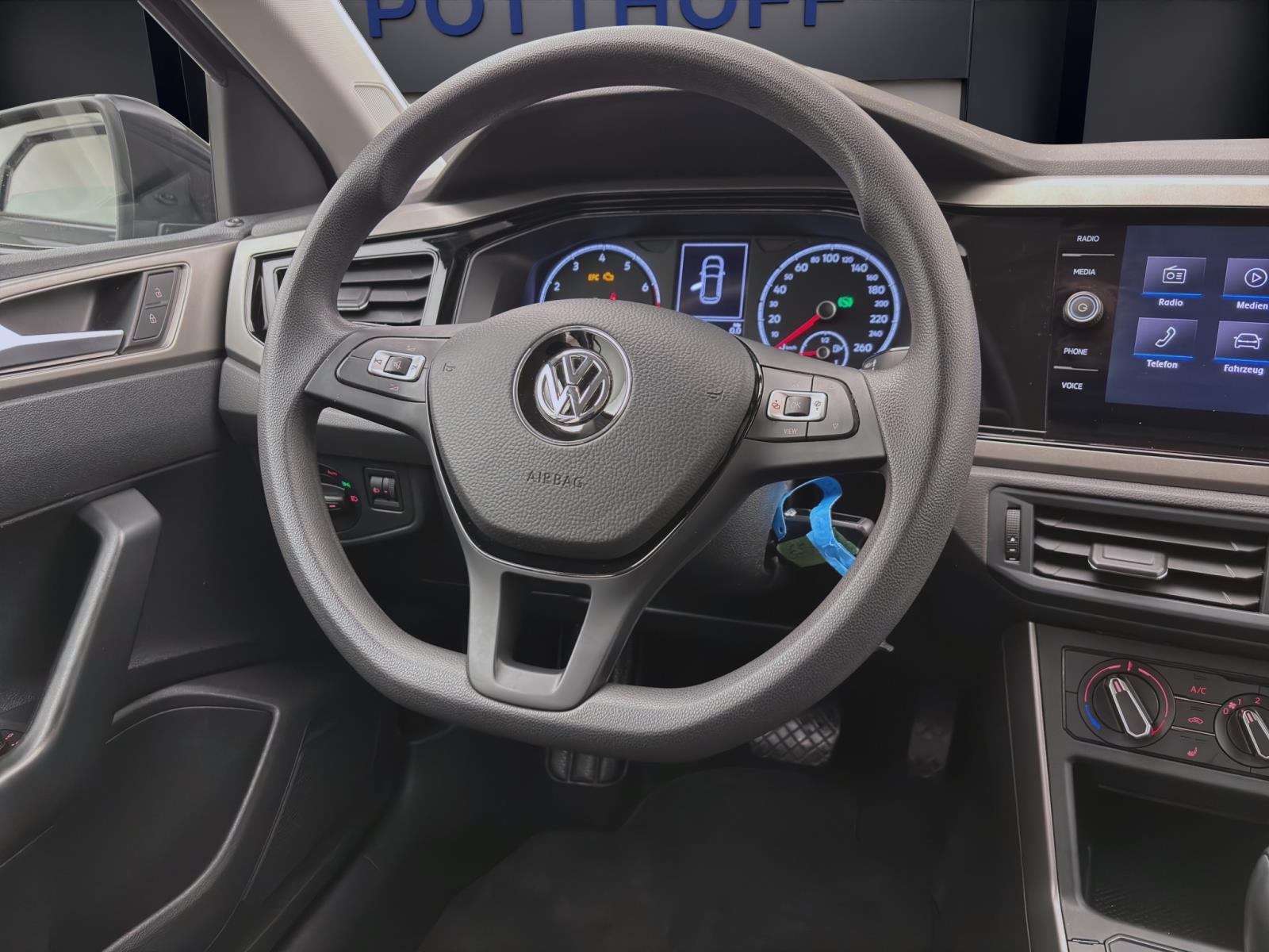 Volkswagen Polo 1.0 TSI DSG COMFORTLINE NAVI PDC SITZHZG CLIMATIC