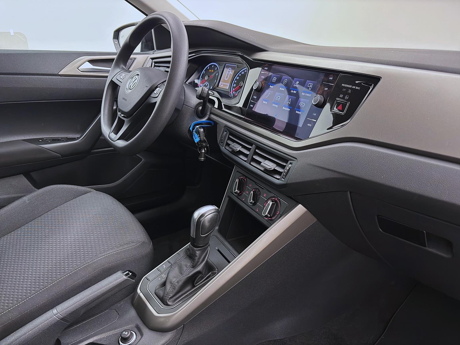 Volkswagen Polo 1.0 TSI DSG COMFORTLINE NAVI PDC SITZHZG CLIMATIC