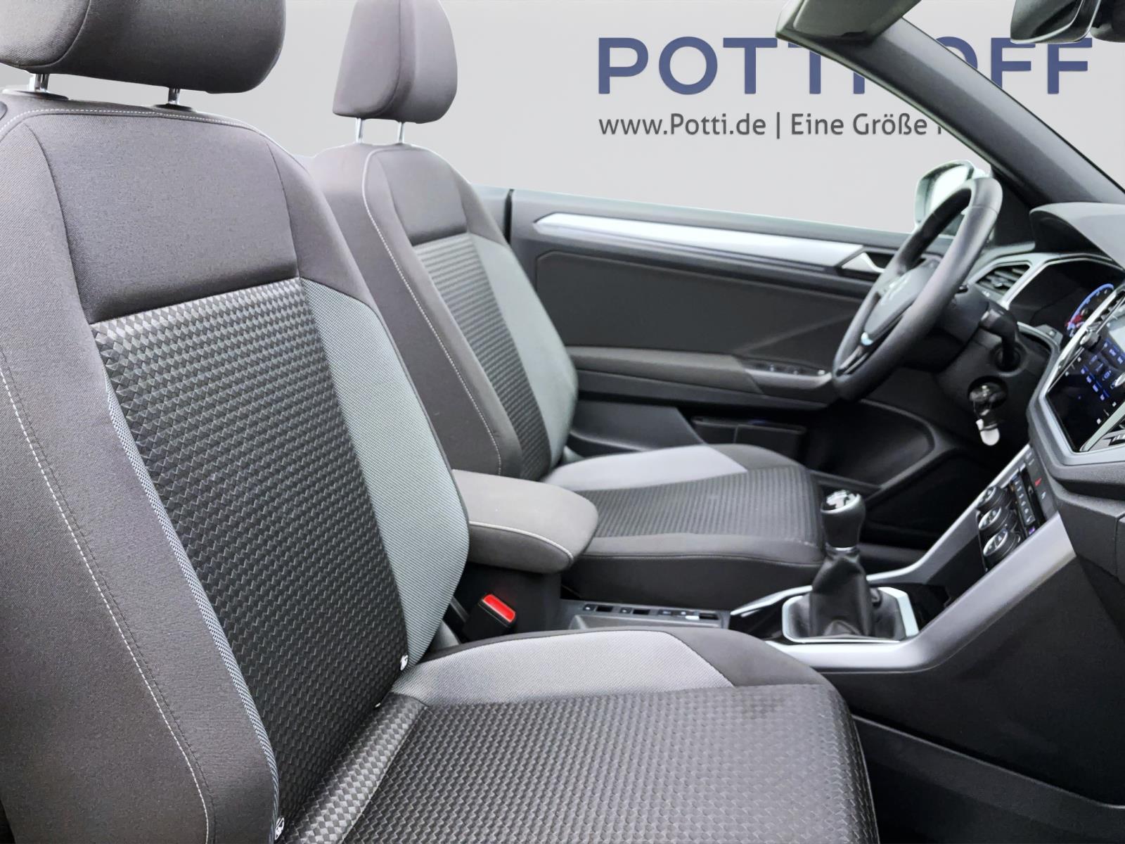 Volkswagen T-Roc Cabriolet 1.0 TSI ACTIVE NAVI PDC SITZHZG LANEASSIST