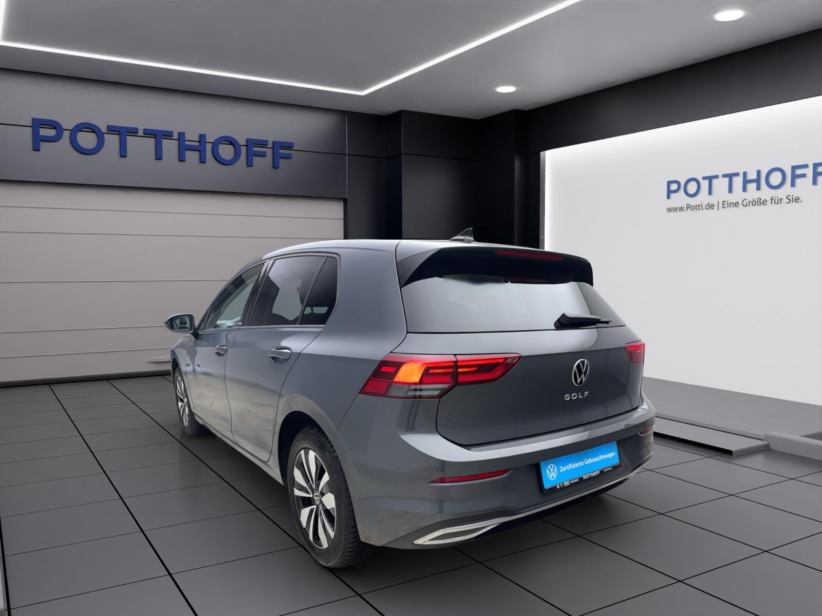 Volkswagen Golf 2.0 TDI MOVE NAVI ACC PDC LED SITZHZG