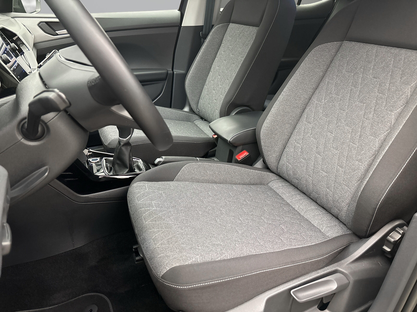 Volkswagen T-Cross 1.0 TSI MOVE NAVI PDC SITZHZG LANEASSIST