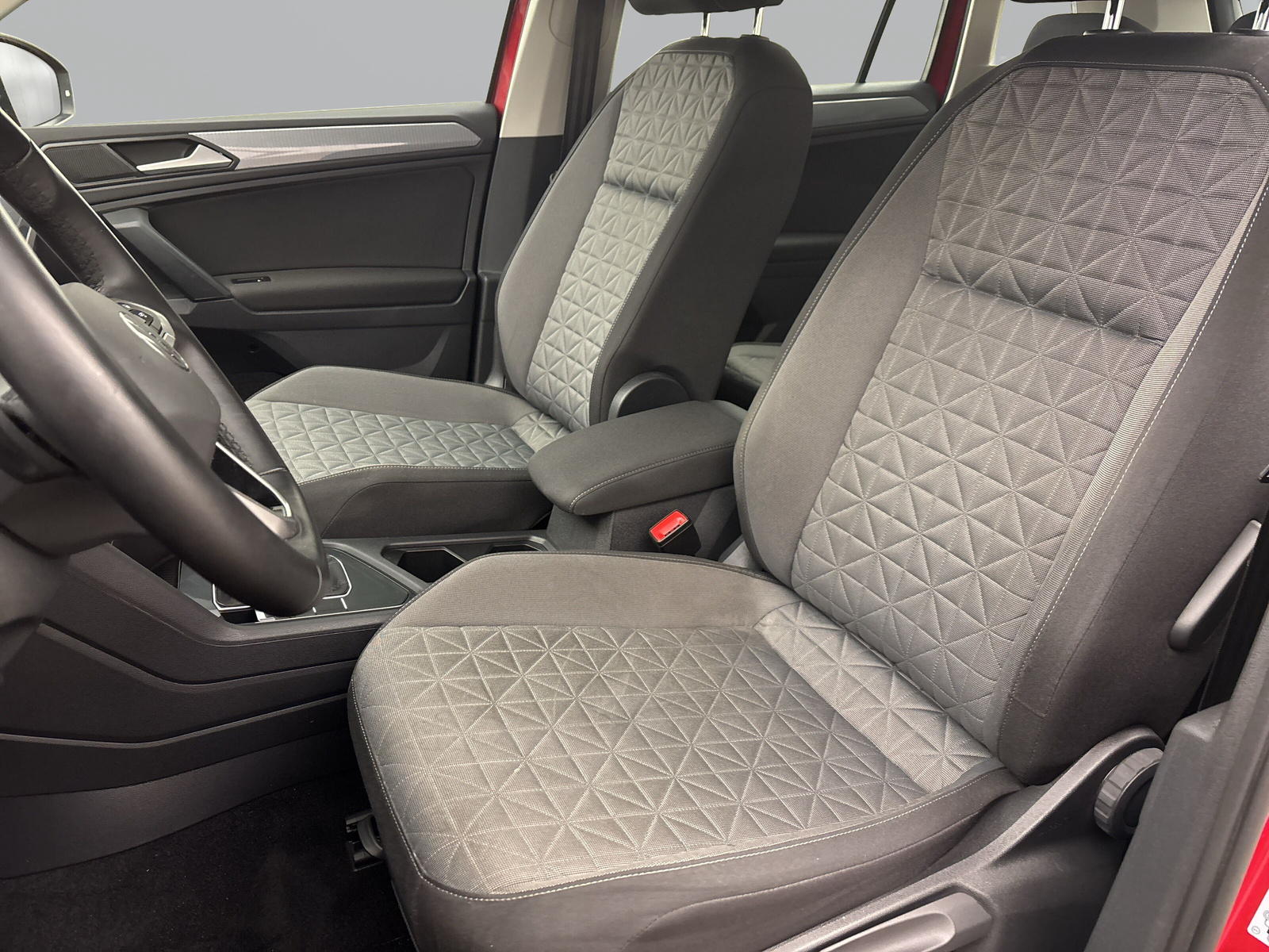 Volkswagen Tiguan 2.0 TDI DSG LIFE STANDHZG NAVI ACC LED