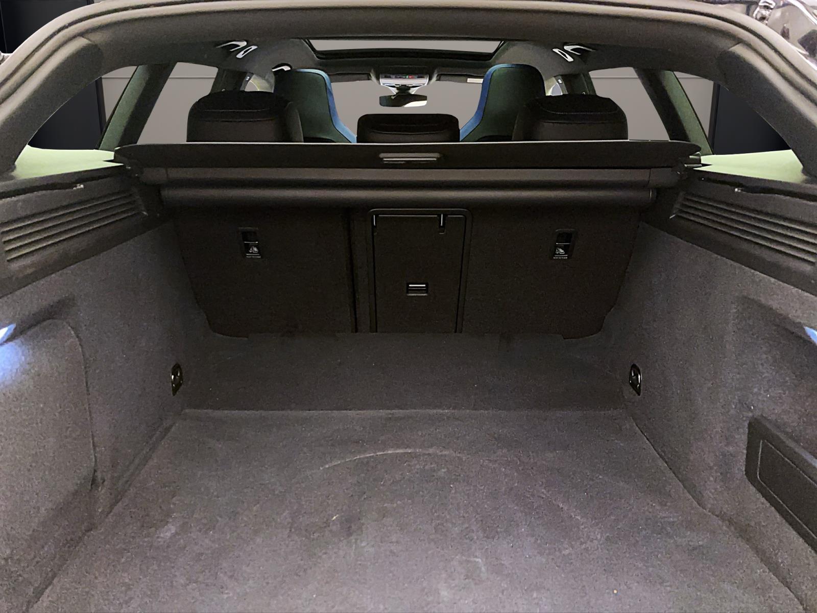 Volkswagen Arteon Shooting Brake 2.0 TSI DSG R 4Motion AHK ACC DCC PDC Kamera IQ.Light