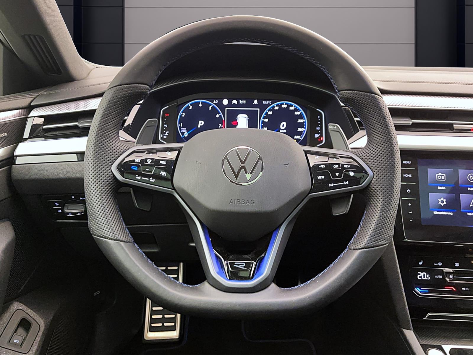 Volkswagen Arteon Shooting Brake 2.0 TSI DSG R 4Motion AHK ACC DCC PDC Kamera IQ.Light