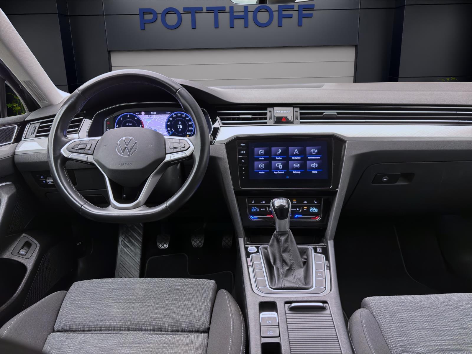 Volkswagen Passat Variant 2.0 TDI Business ACC PDC Kamera LED Navi Sitzhzg