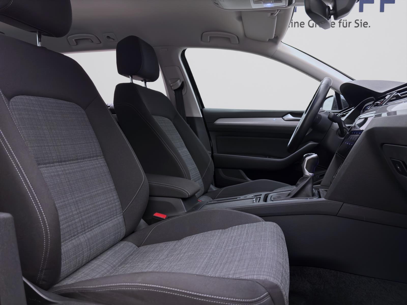 Volkswagen Passat Variant 2.0 TDI Business ACC PDC Kamera LED Navi Sitzhzg