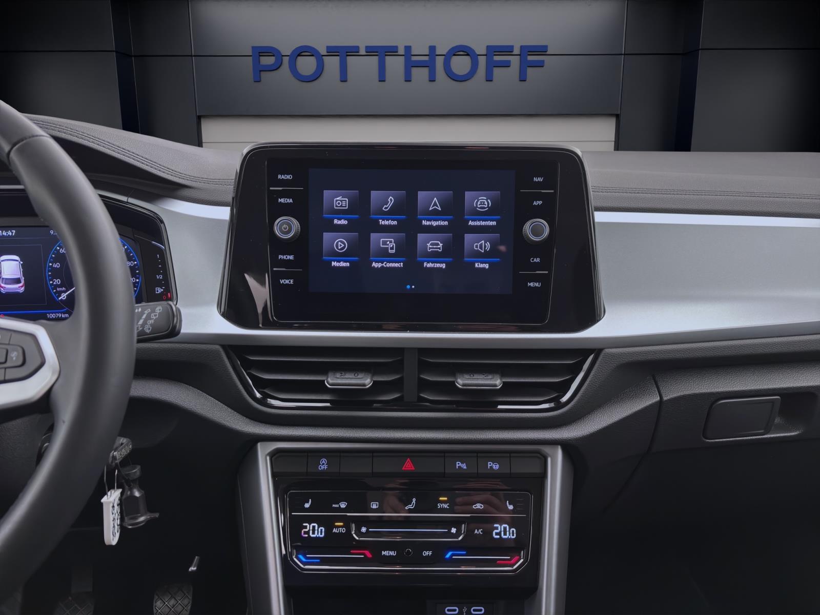 Volkswagen T-Roc 1.0 TSI LIFE NAVI PDC LED SITZHZG