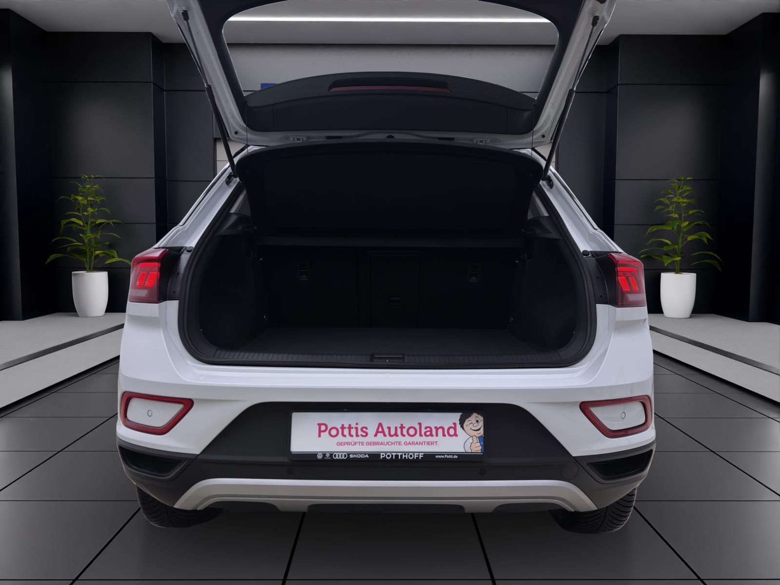 Volkswagen T-Roc 1.5 TSI DSG MOVE NAVI ACC LED IQ.DRIVE