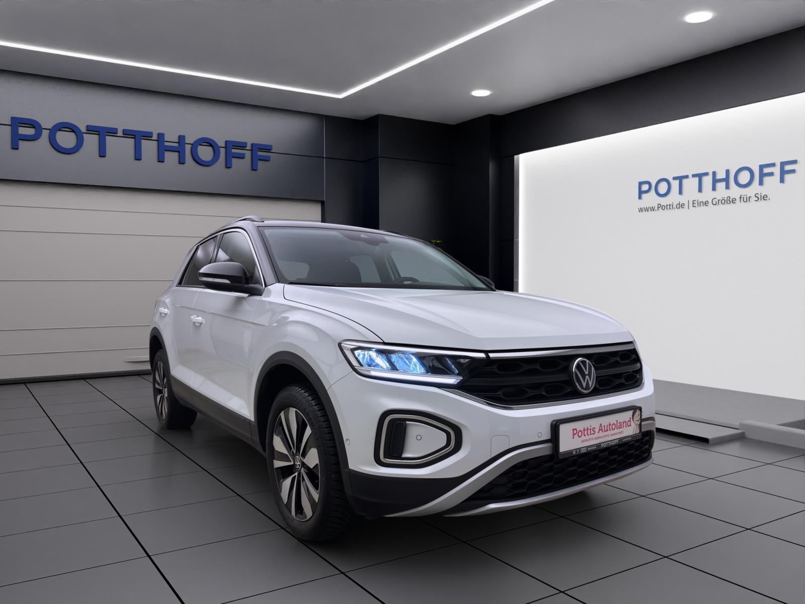Volkswagen T-Roc 1.5 TSI DSG MOVE NAVI ACC LED IQ.DRIVE