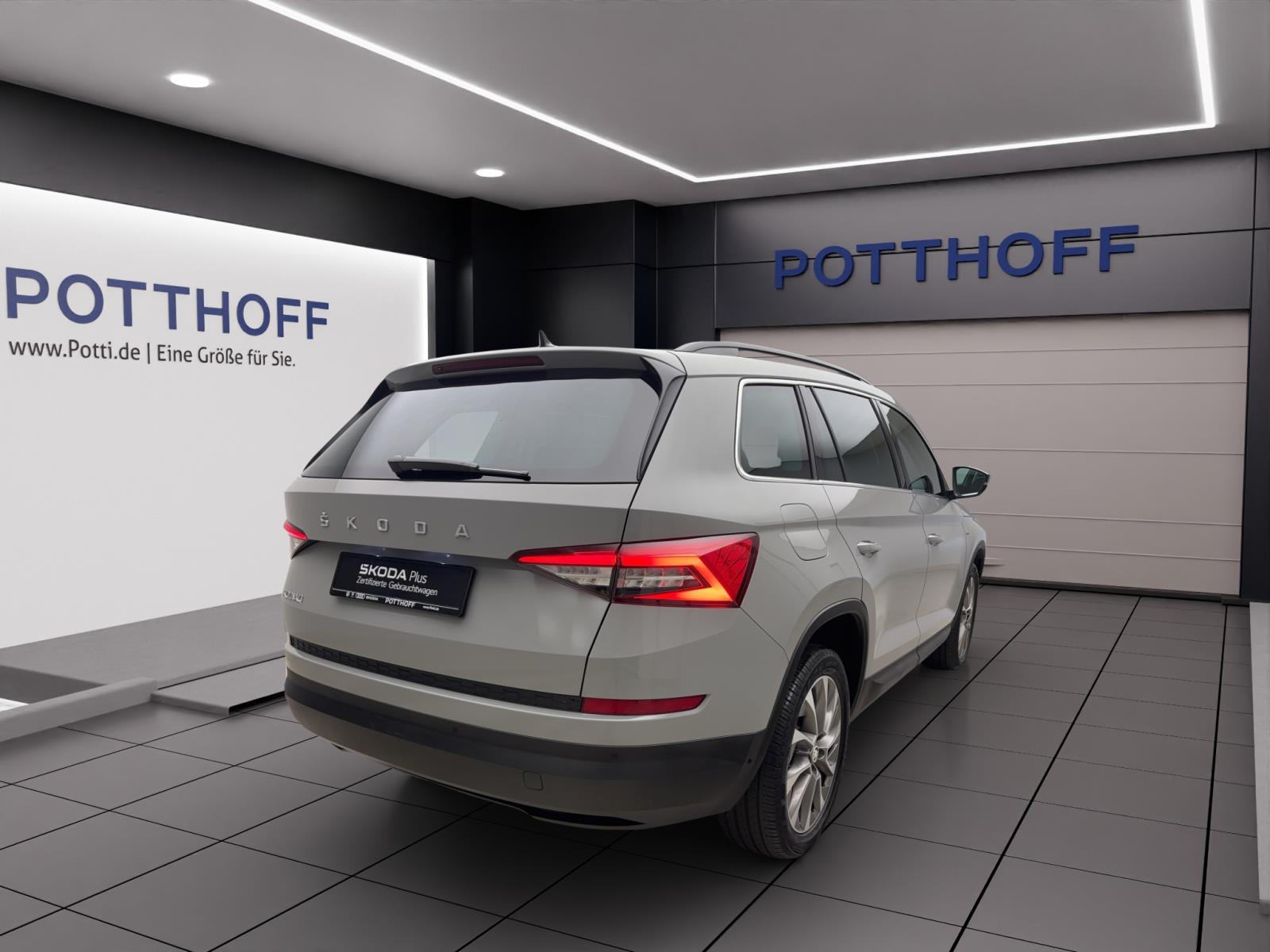 Skoda Kodiaq 2.0 TDI DSG CLEVER PANO AHK NAVI ACC