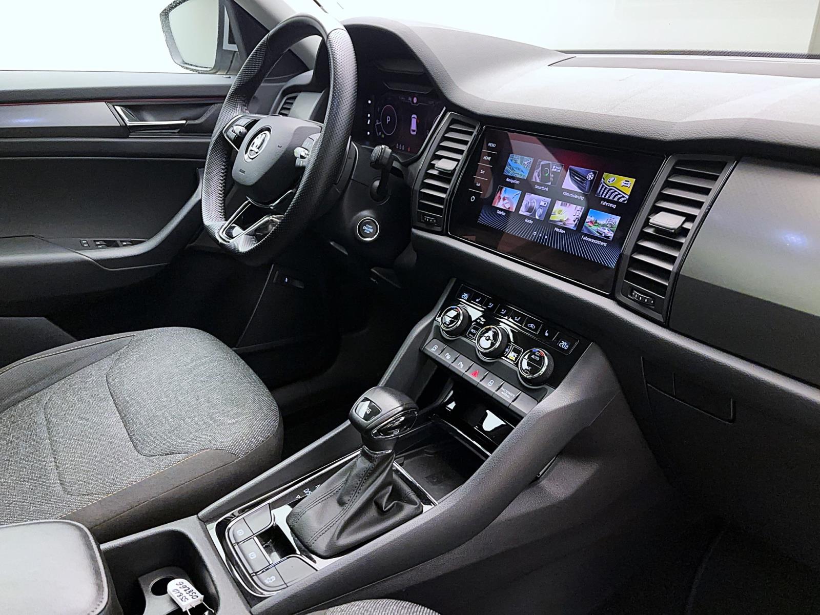 Skoda Kodiaq 2.0 TDI DSG CLEVER PANO AHK NAVI ACC