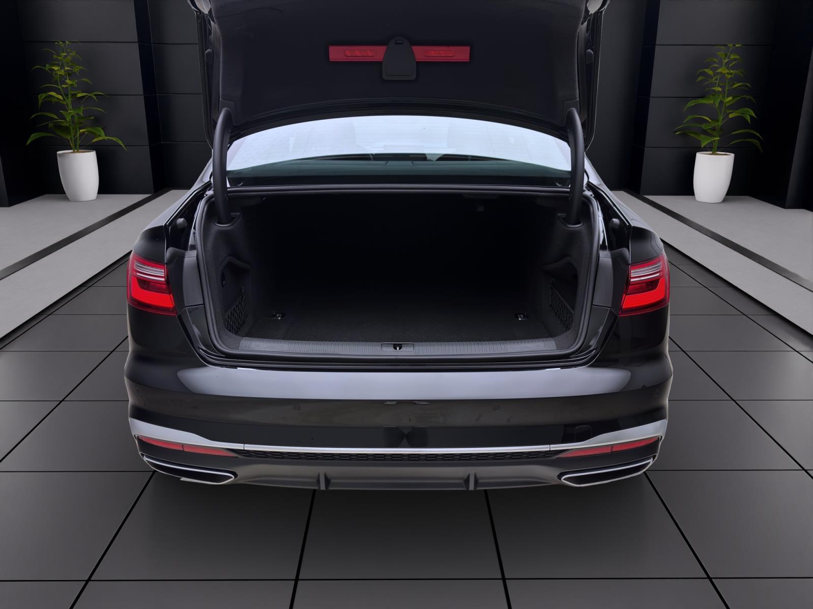 Audi A4 45 TFSI q S line PDC Kamera Navi Sitzhzg Tempo