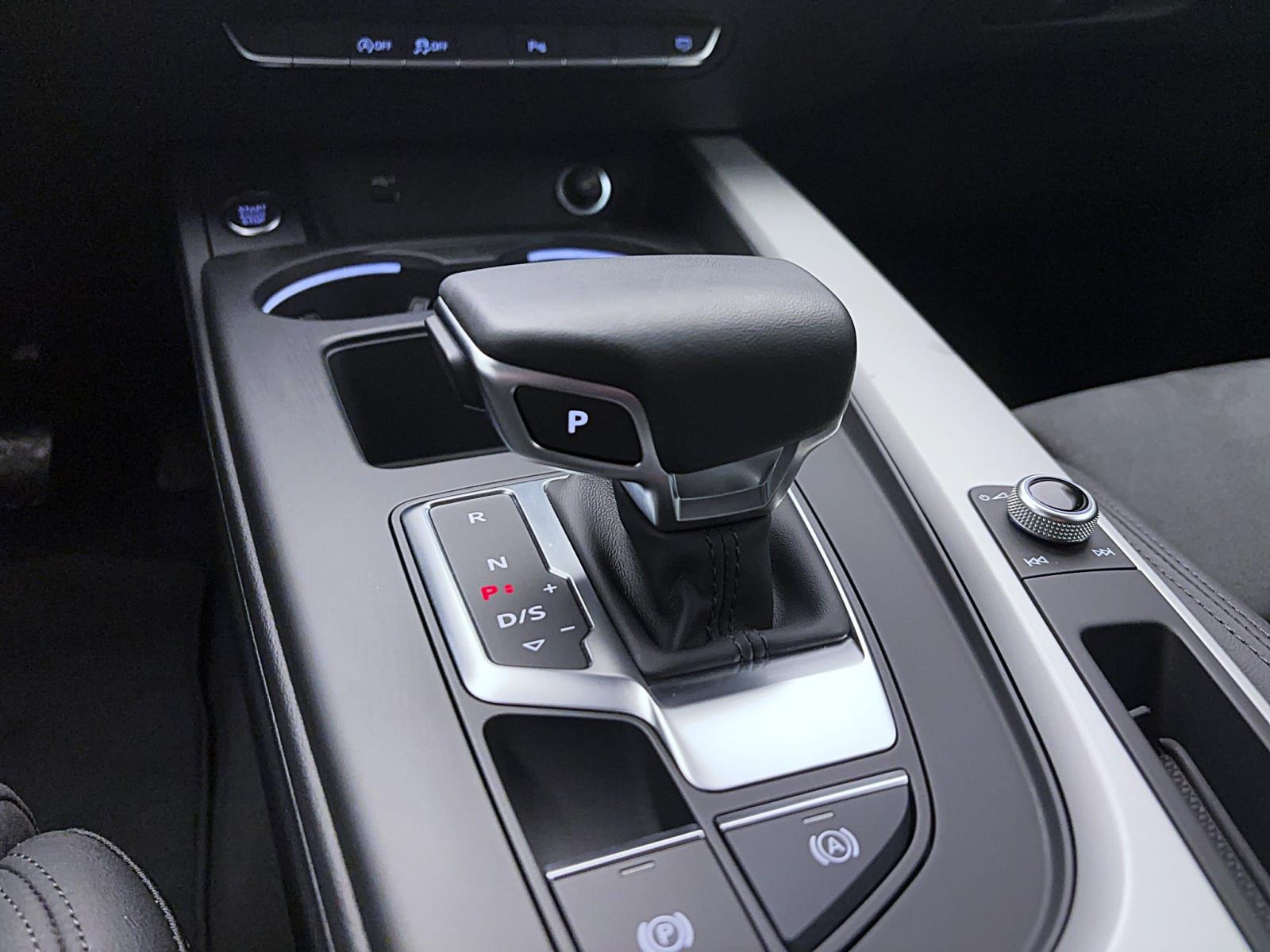 Audi A4 Avant 35 TFSI ADVANCED STDHZG AHK ACC PDC KAMERA LED NAVI