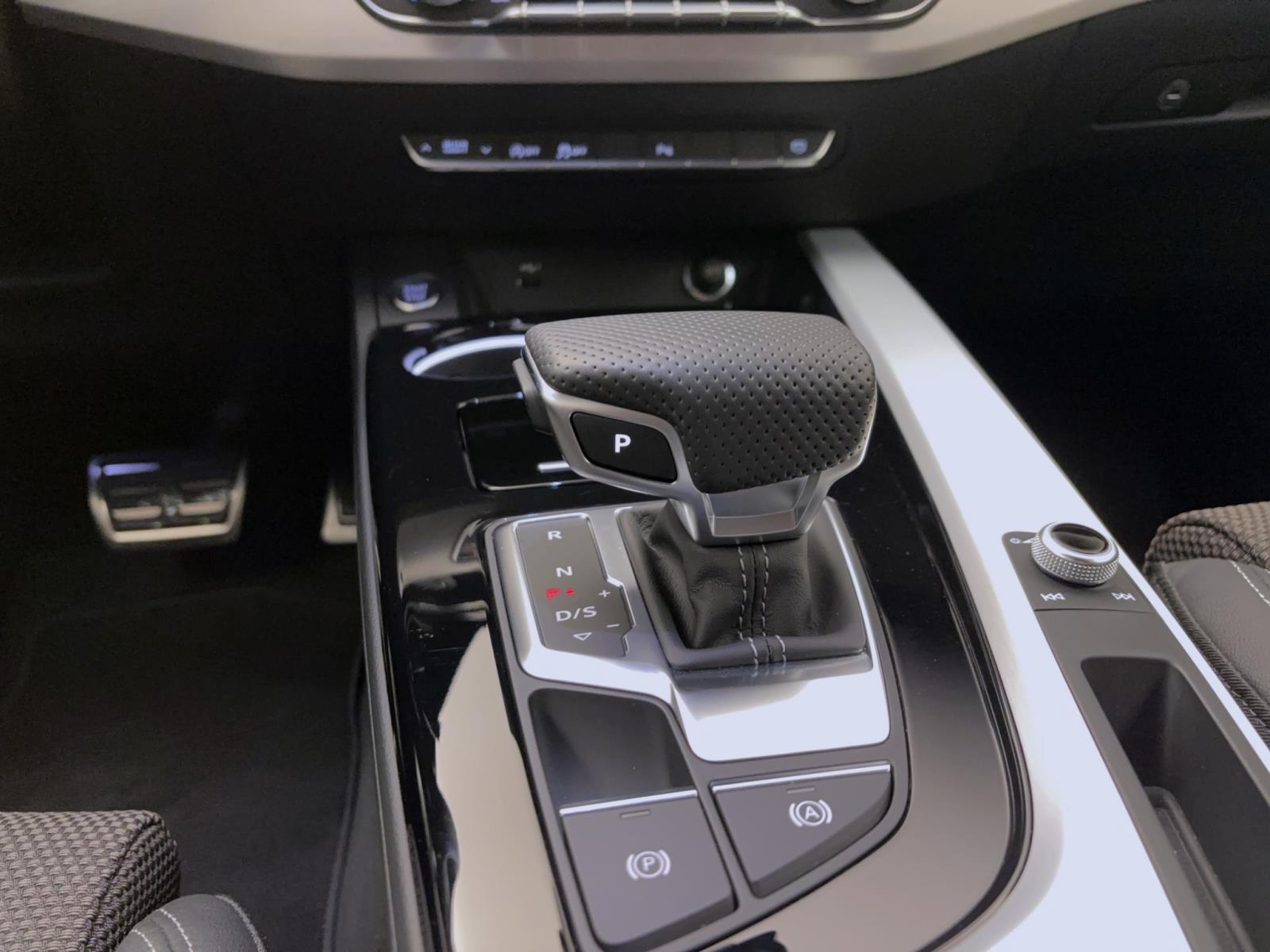 Audi A5 Sportback 40 TFSI q S line ACC PDC Kamera Matrix Navi Sitzhzg