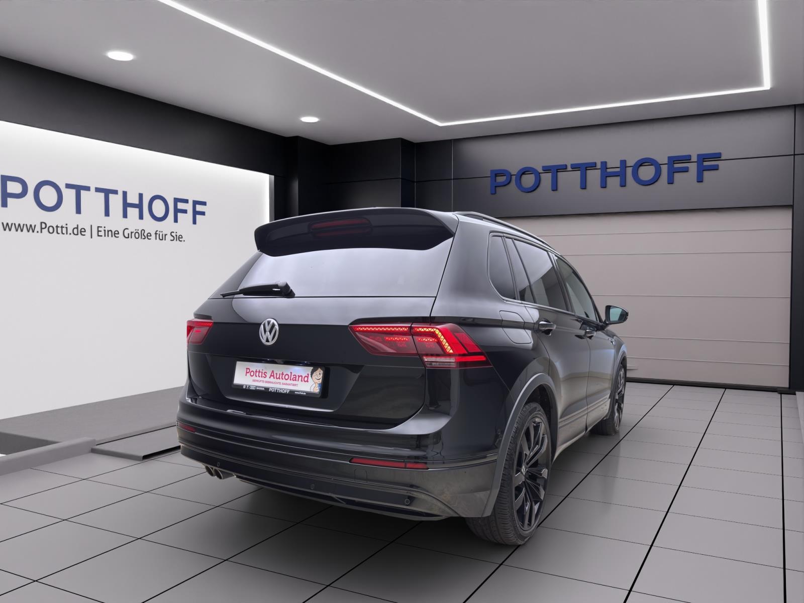 Volkswagen Tiguan 2.0 TDI DSG R-LINE BLACK STYLE PANO AHK