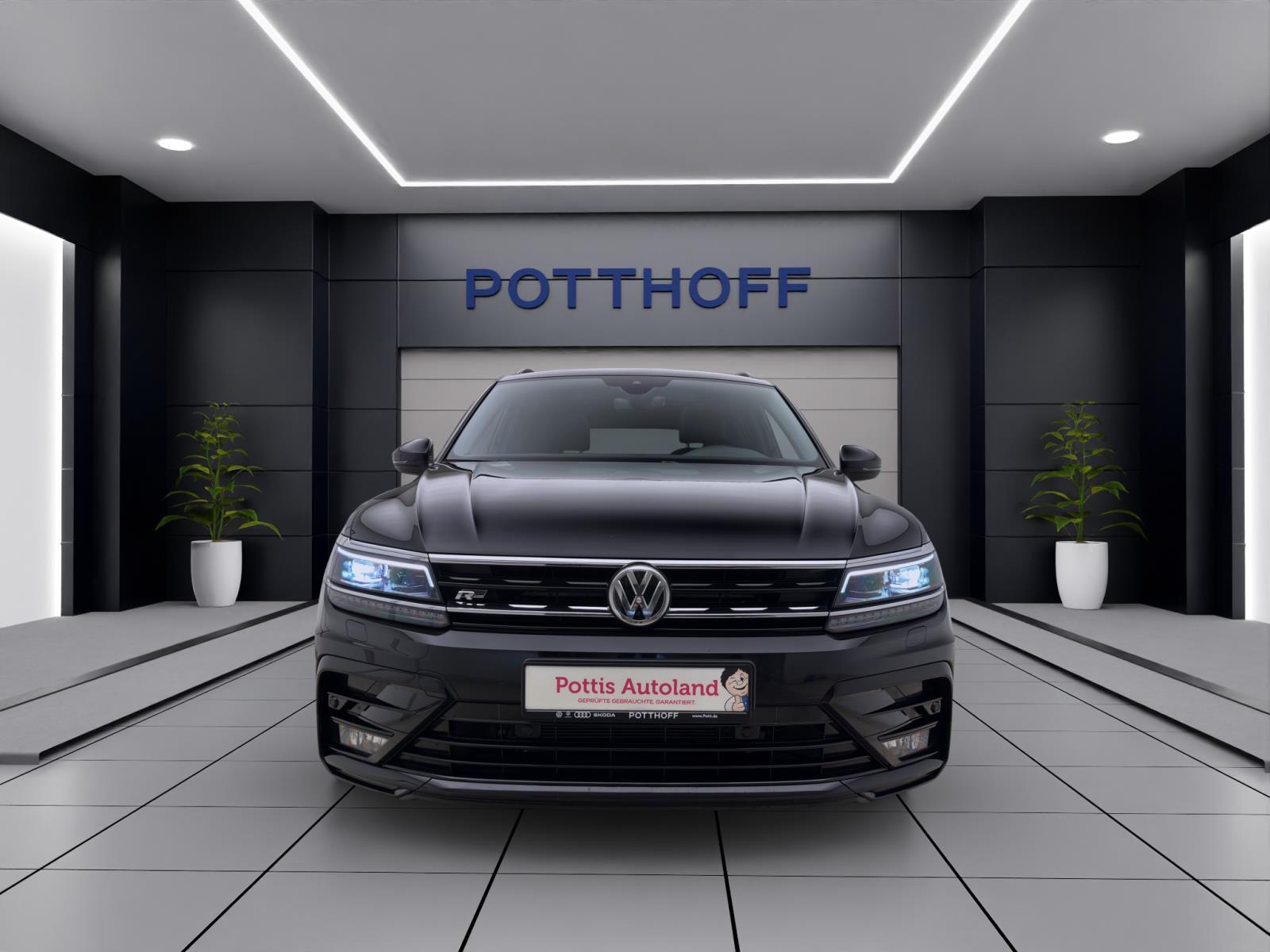 Volkswagen Tiguan 2.0 TDI DSG R-LINE BLACK STYLE PANO AHK