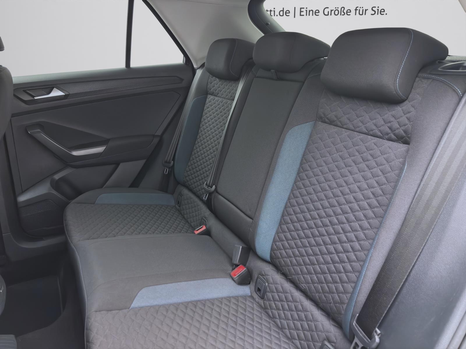 Volkswagen T-Roc 2.0 TDI DSG IQ.DRIVE AHK NAVI ACC KAMERA PDC