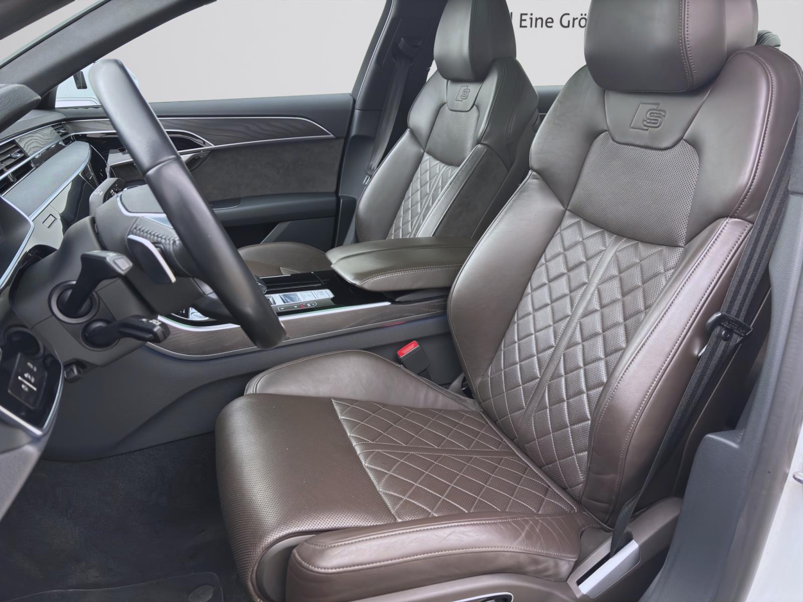 Audi A8 60 TDI Q STANDHZG PANO AHK MATRIX Navi+