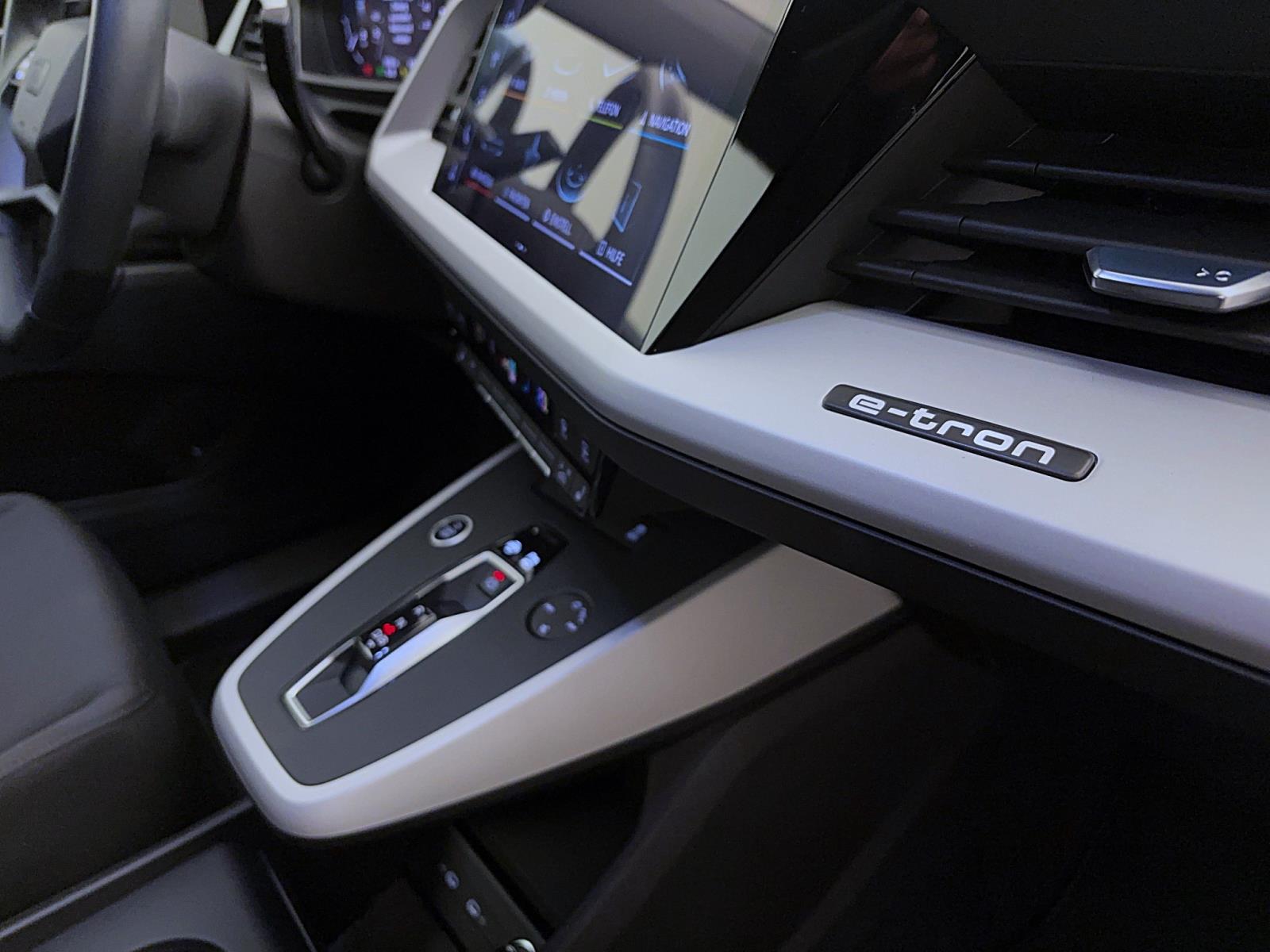 Audi Q4 e-tron 35 NAVI+ KAMERA PDC LED KLIMA