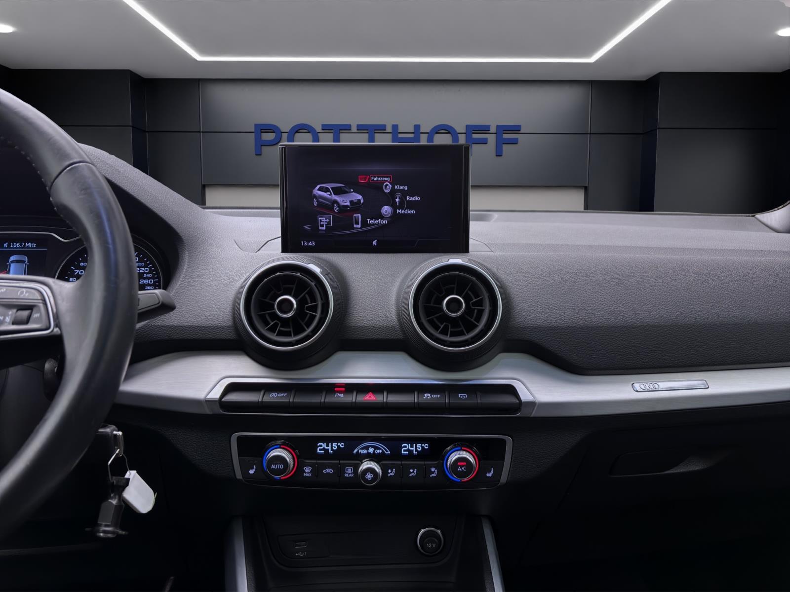 Audi Q2 35 TFSI Sport Standhzg Pano ACC LED