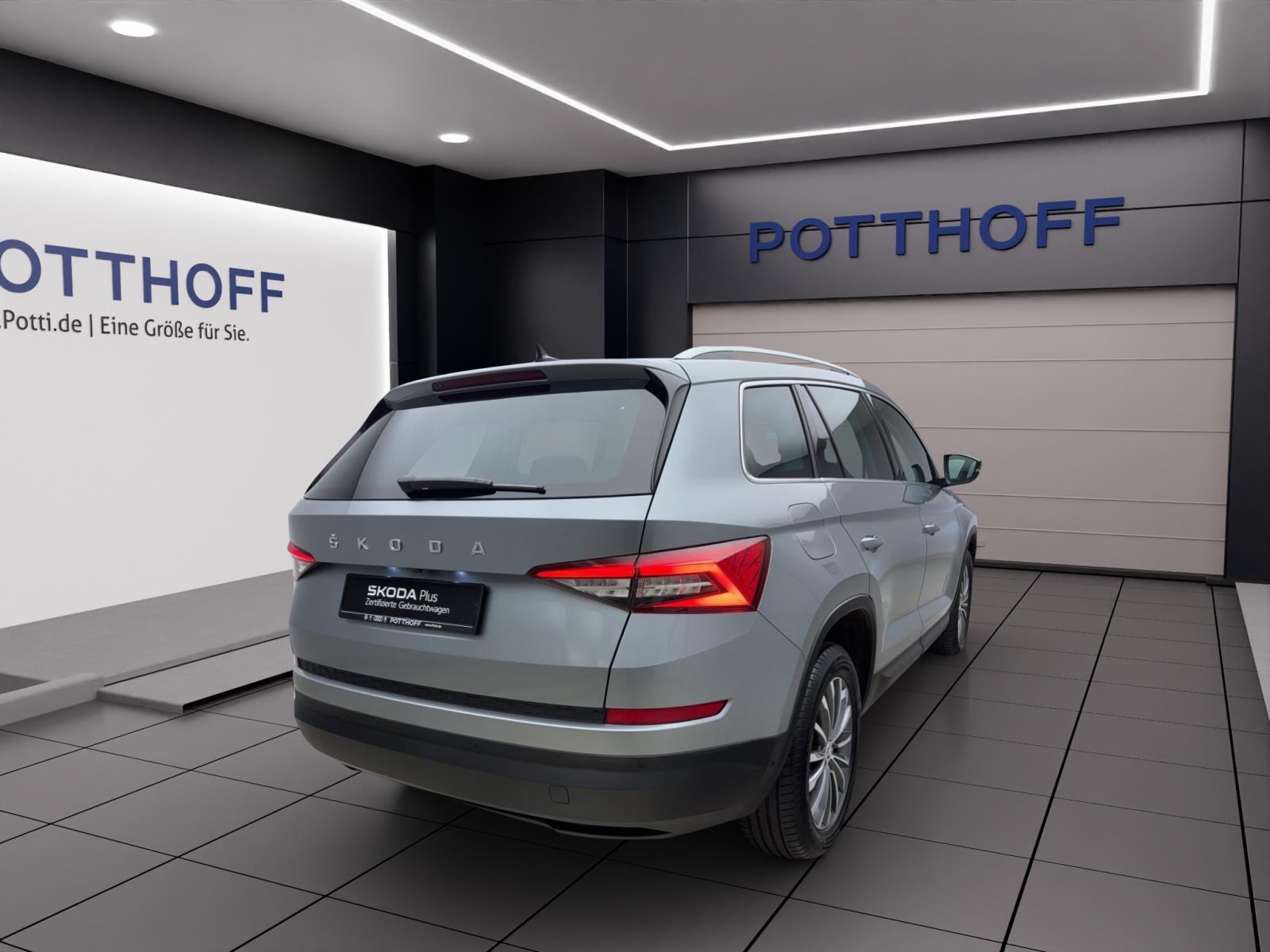 Skoda Kodiaq 2.0 TDI DSG Style Pano AHK ACC PDC Kamera LED Navi