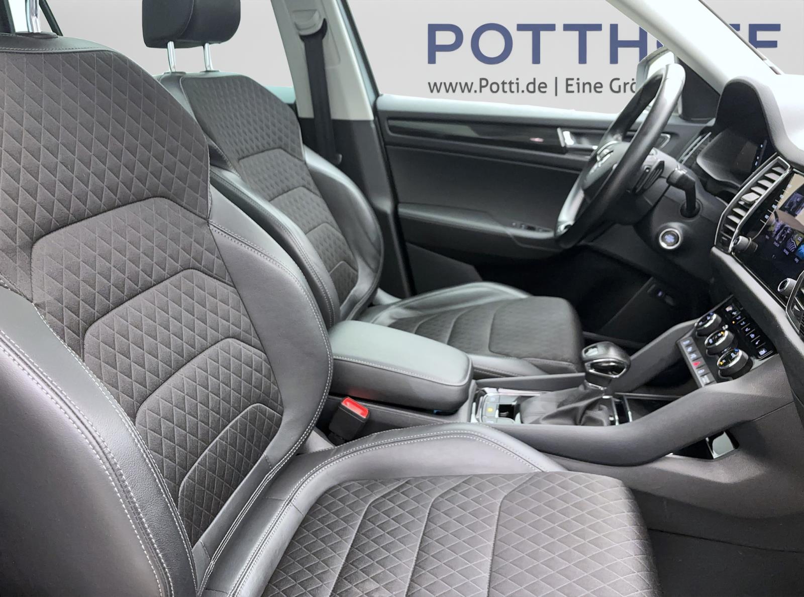 Skoda Kodiaq 2.0 TDI DSG Style Pano AHK ACC PDC Kamera LED Navi