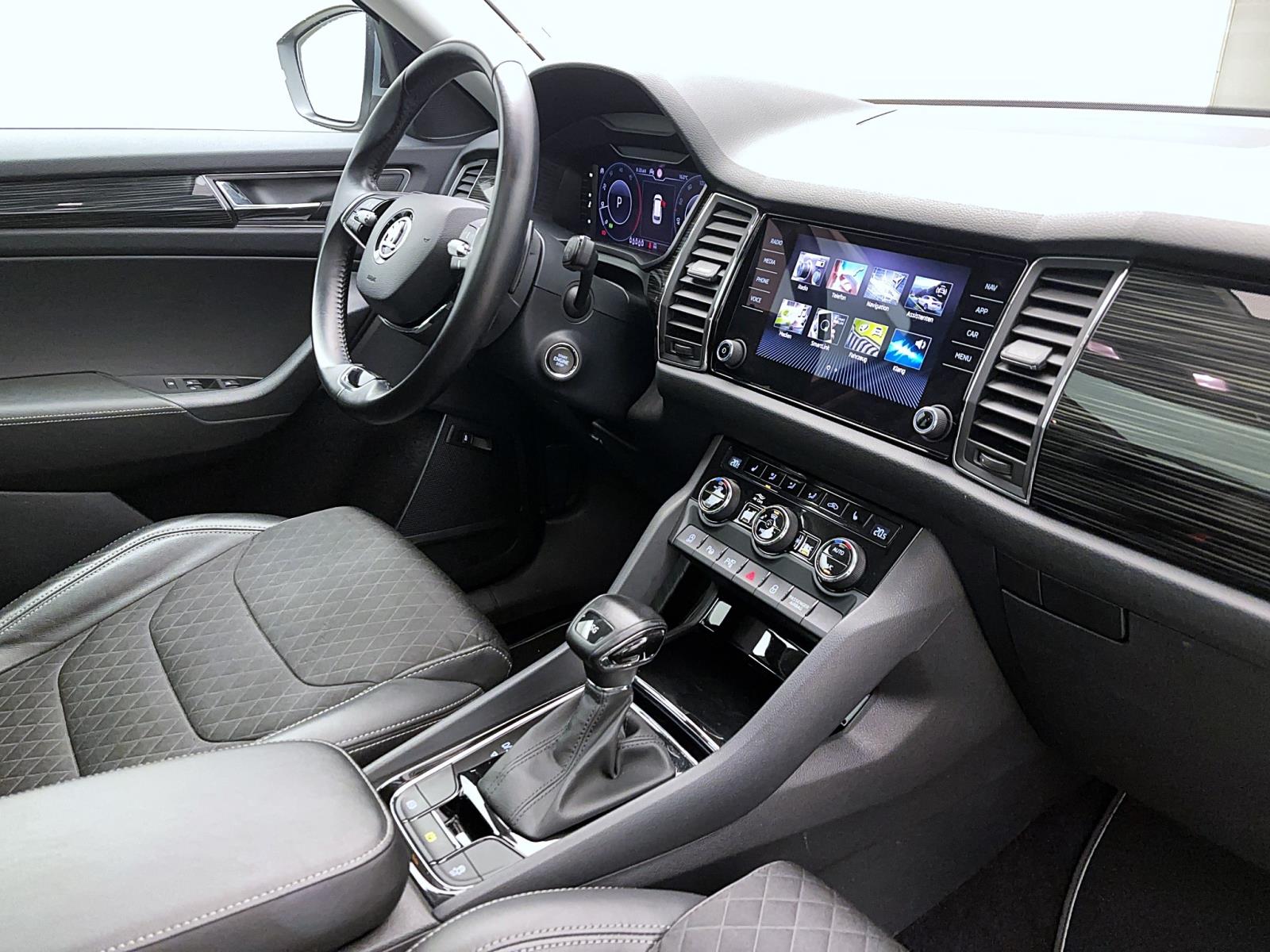 Skoda Kodiaq 2.0 TDI DSG Style Pano AHK ACC PDC Kamera LED Navi